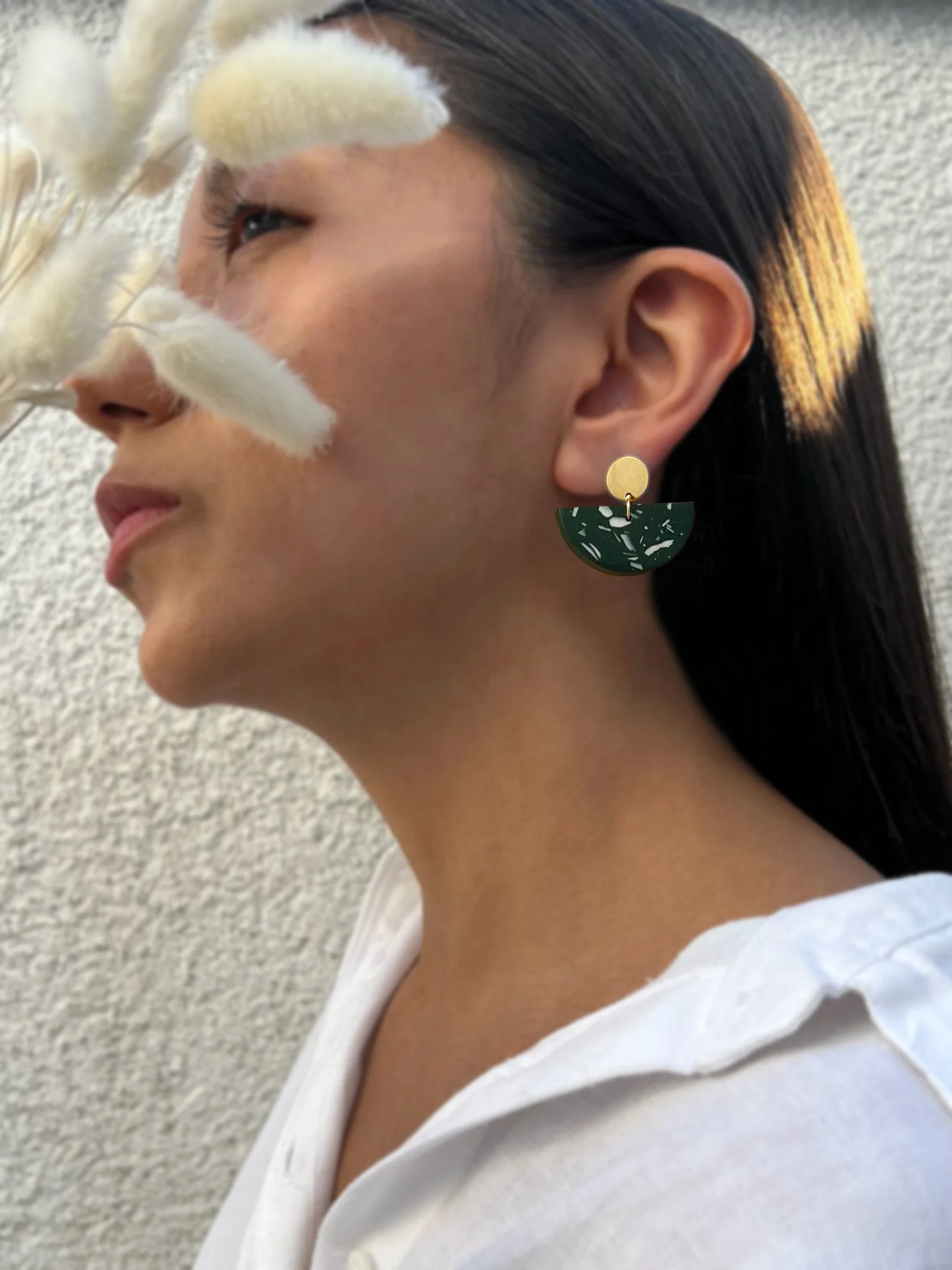 Mist person green-gold M.jpg