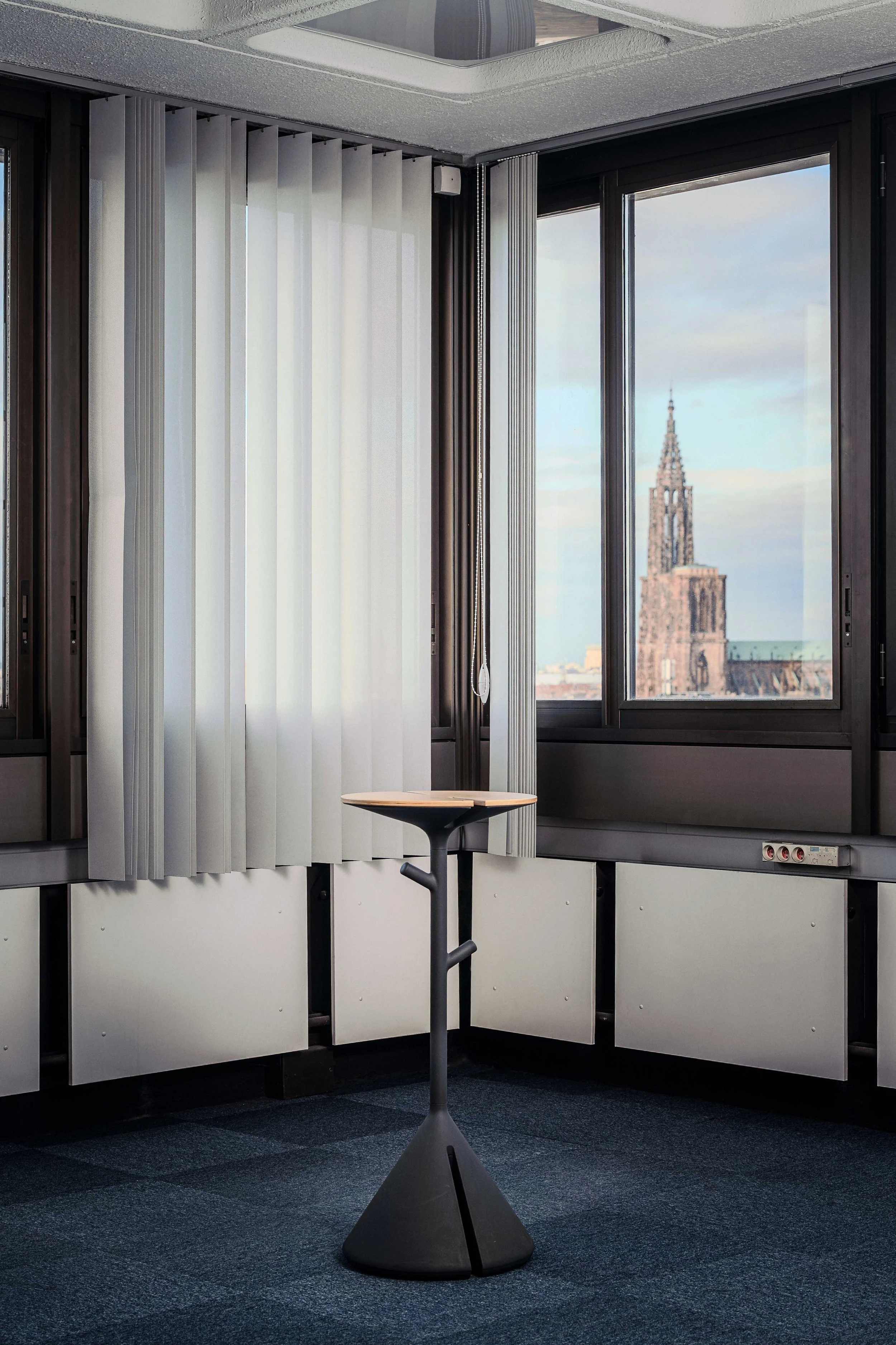20251119_JérémyBaumert_SerieWorkPlace_web.jpg