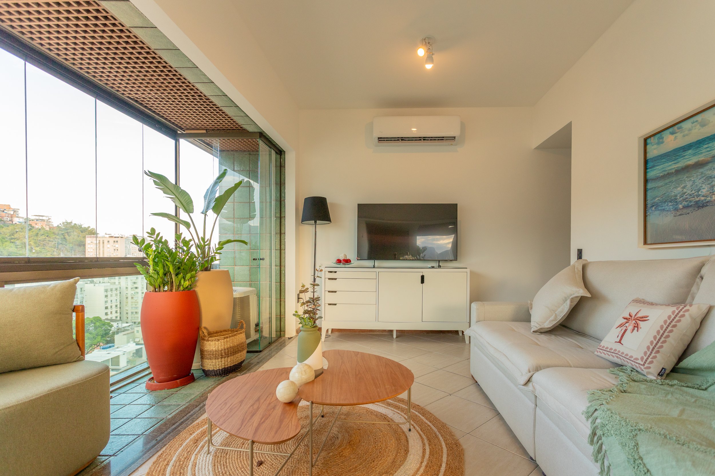 APTiffanys_Ipanema_Airbnb-101.jpg