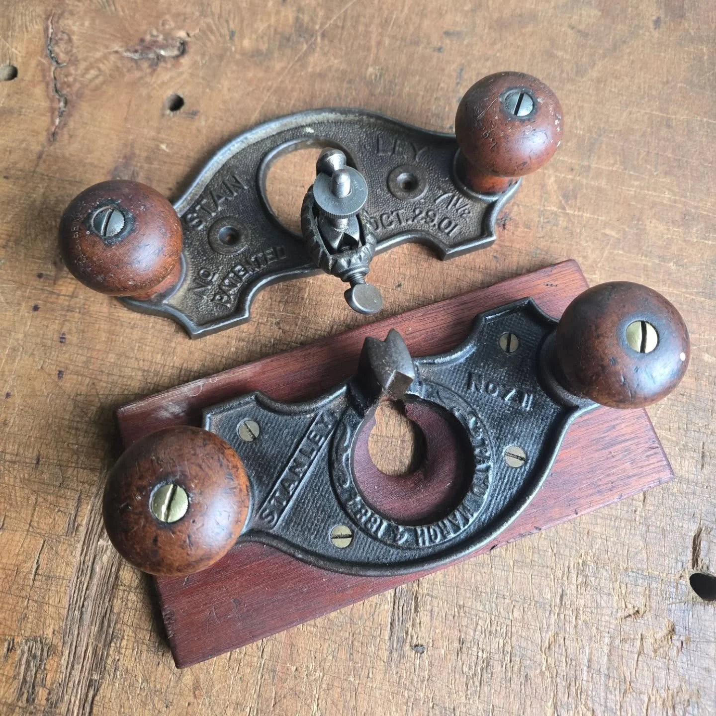 Stanley No 71 and 71 1/2. Sold as a pair. Purchased from the estate of a cabinet maker. Excellent condition. I believe these are both type 1 or 2. &pound;200 inc P&amp;P to UK mainland