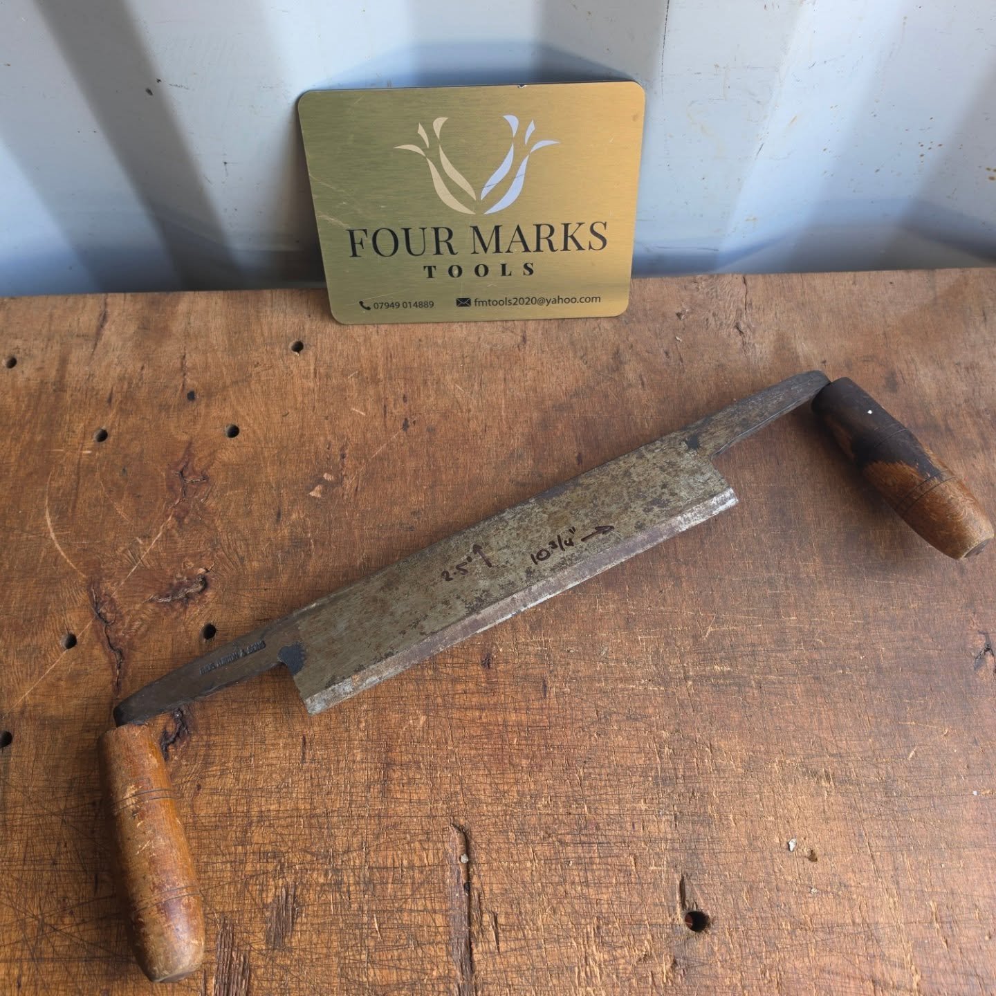 Thomas Turton &amp; Sons Draw Knife. The is a really nice heavy weight draw knife. Looks like its had an easy life. The handles are solid, 10 3/4" cutting surface. It's sharp and ready to use. &pound;55 inc UK mainland P&amp;P