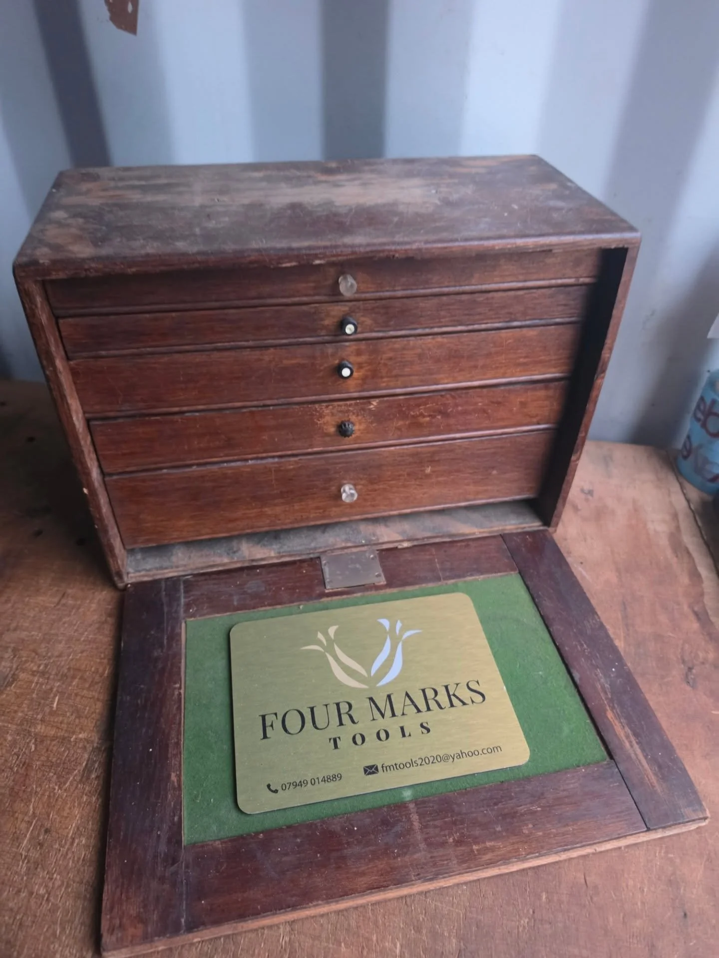 Neslein Tool Chest. This one needs a little TLC but in good condition. The original handle is in one of the drawers and can be reattached. Needs a rub down and tidy up but im short of time at the moment. &pound;125 inc UK mainland delivery