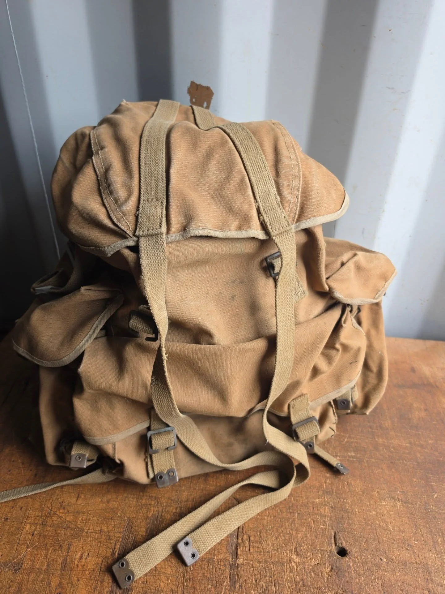 WW2 Bergen - 37 Pattern British Army Commando Bergen. Good used condition for its age. Looks to be complete and all original. The internal date stamp has worn away inside but a good example of original WW2 memorabilia.