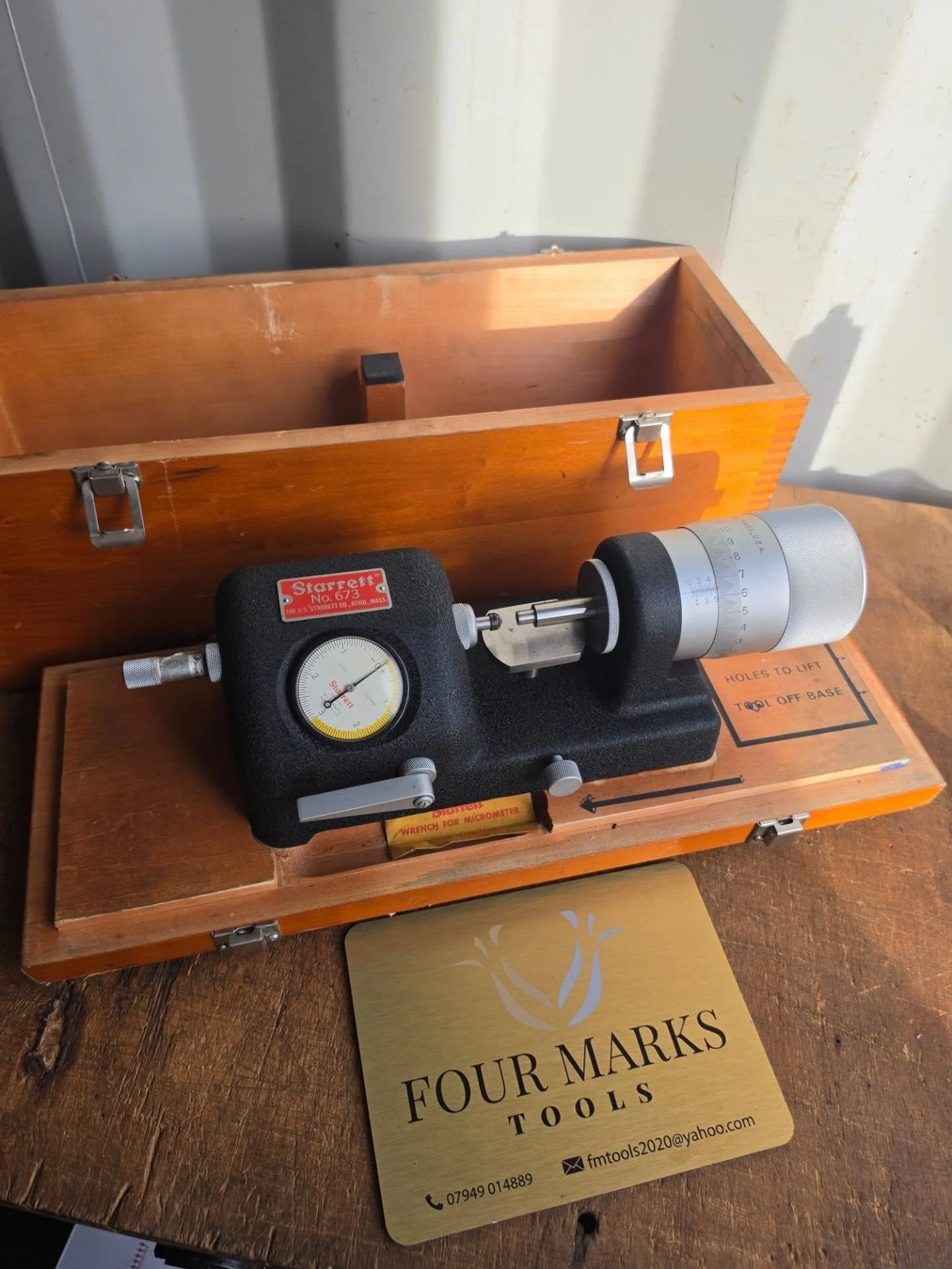 Starrett No 673 Bench Micrometer. The Starrett 673 Bench Micrometer is a high precision instrument, ideal for bench use either in a shop environment or inspection laboratory. It can be used as a comparator measuring to fifty-millionths of an inch (.0