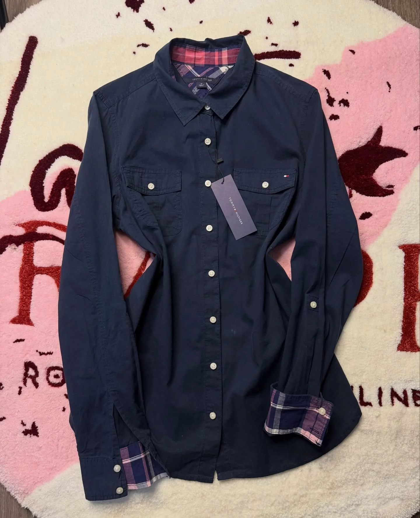 Dama blusa T OMMY talla M $599$ 🥰💕