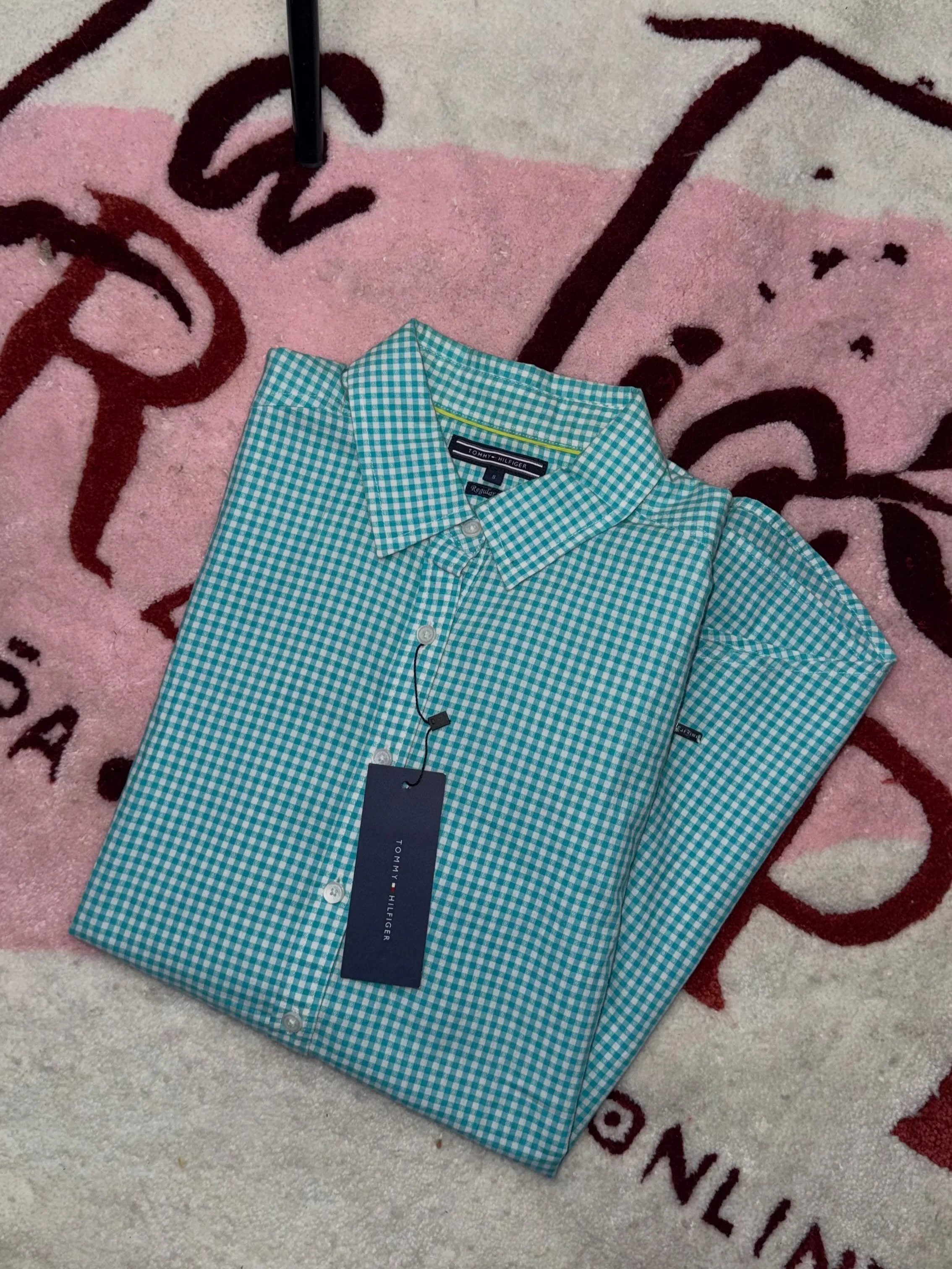 Dama blusa T OMMY talla S y M $399