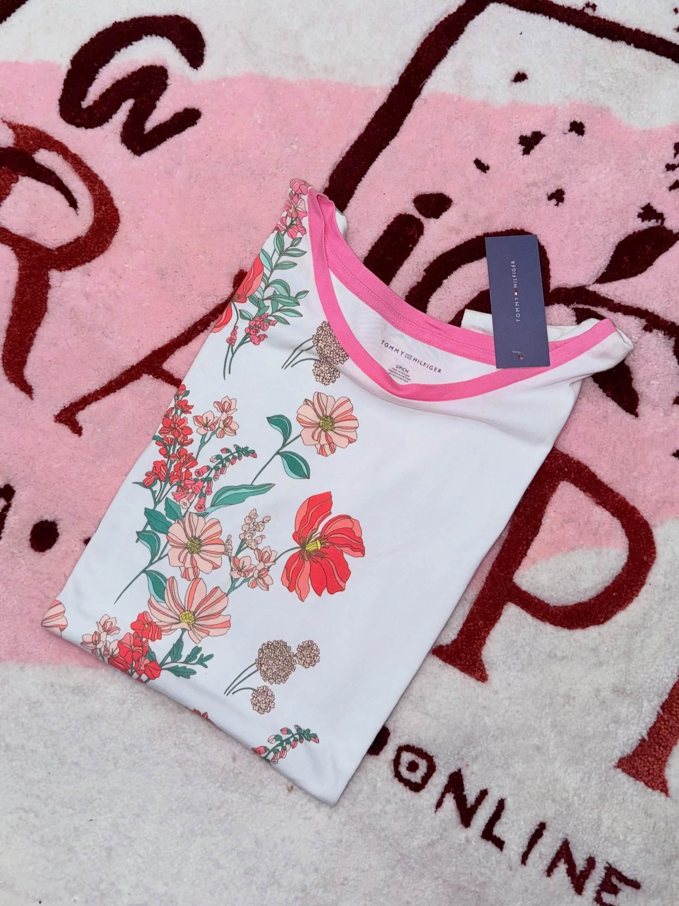 Dama playera T OMMY talla S y M $$499 PROMO de l&iacute;nea