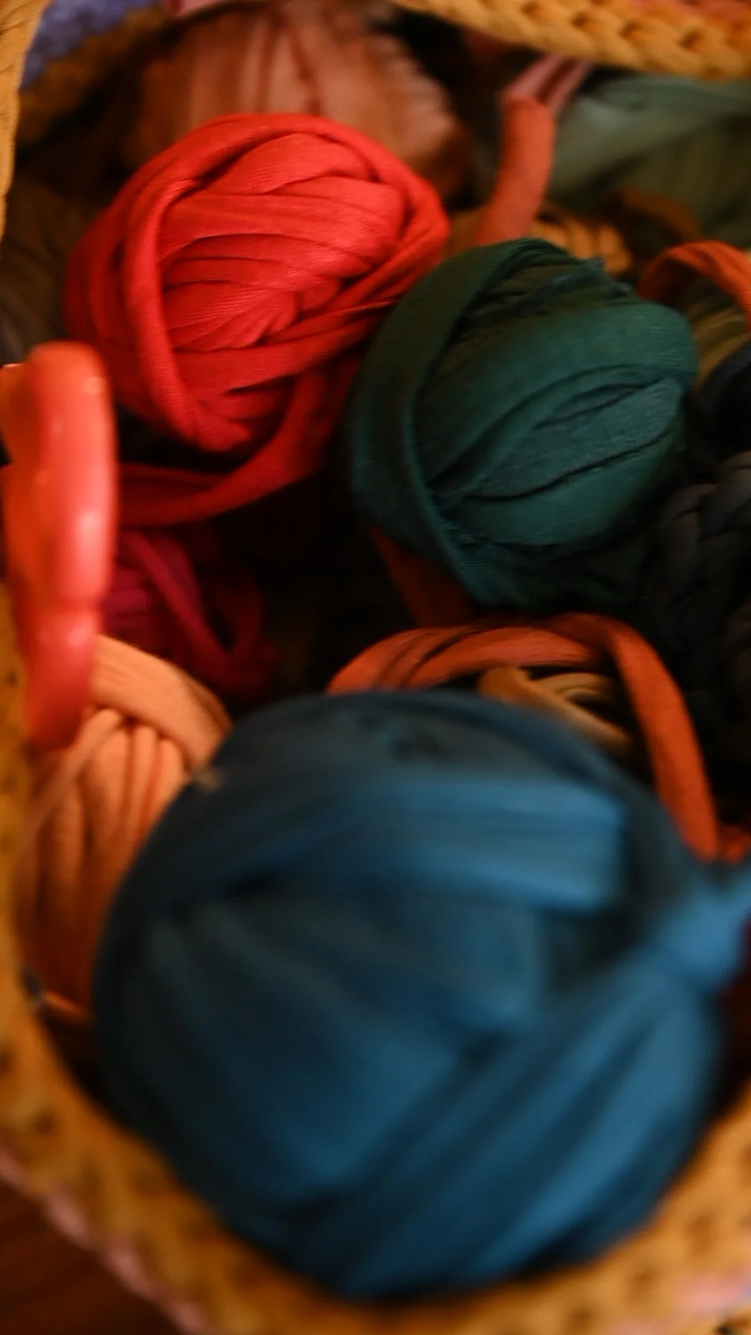 LABORATORIO DI UNCINETTO - CREA LA TUA BORSA | 28 MARZO