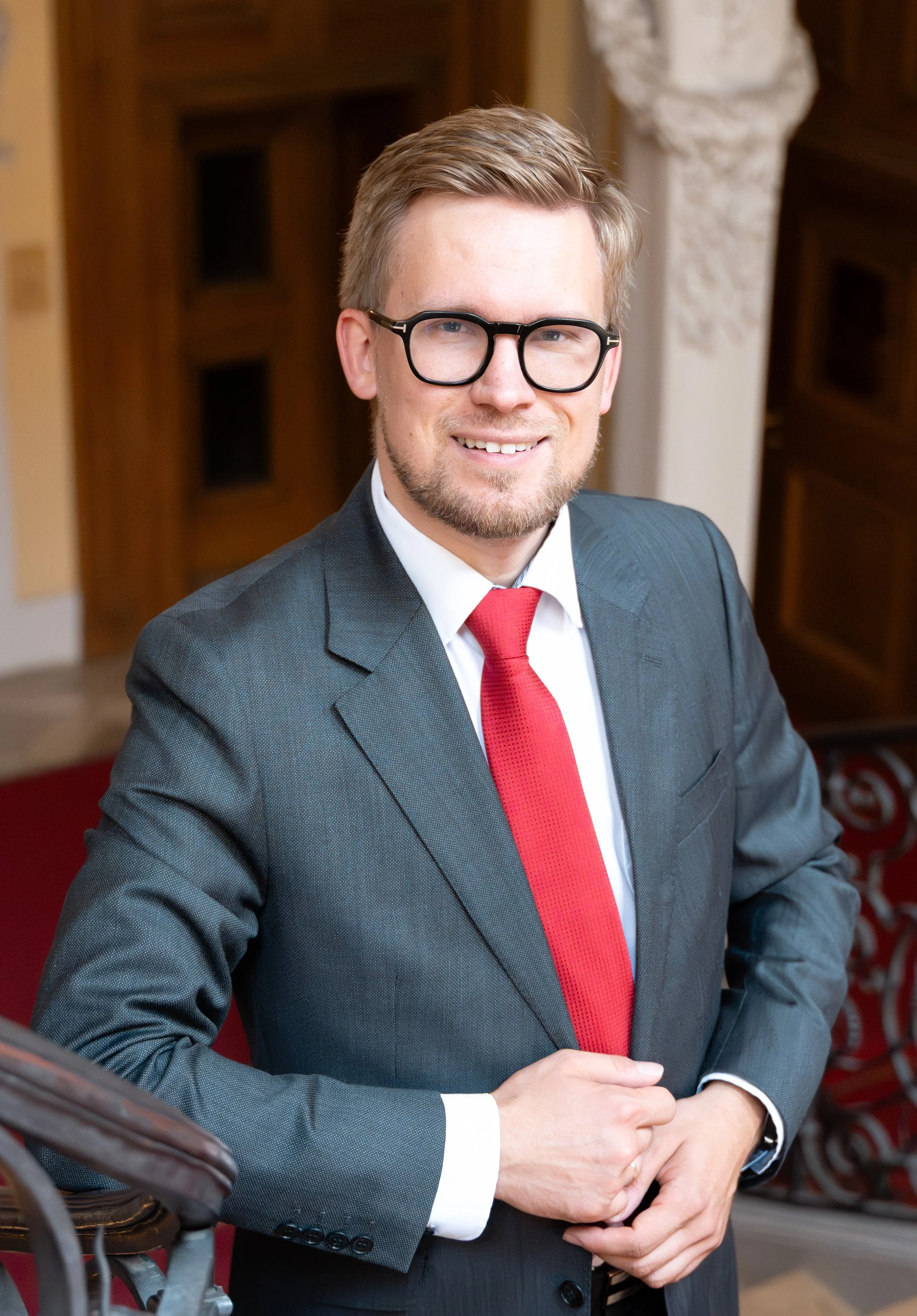 Сергей Милютин