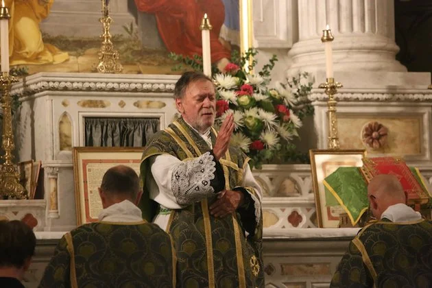 The late Fr John Hunwicke’s thoughts on Concelebration