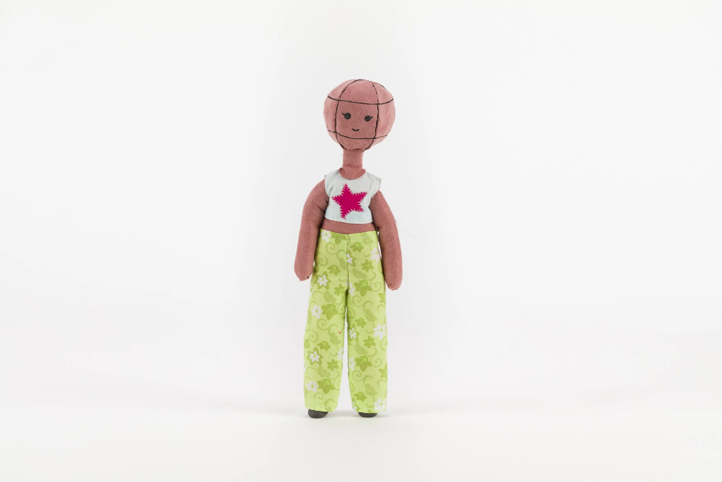 Disco Gal 
2024 

 Aluminum wire, polyfill, suede, recycled cotton/jersey fabrics, paper and foam clay. Removable head for animating and back rig points. 

10 1/2in x 2in x 1 1/2in