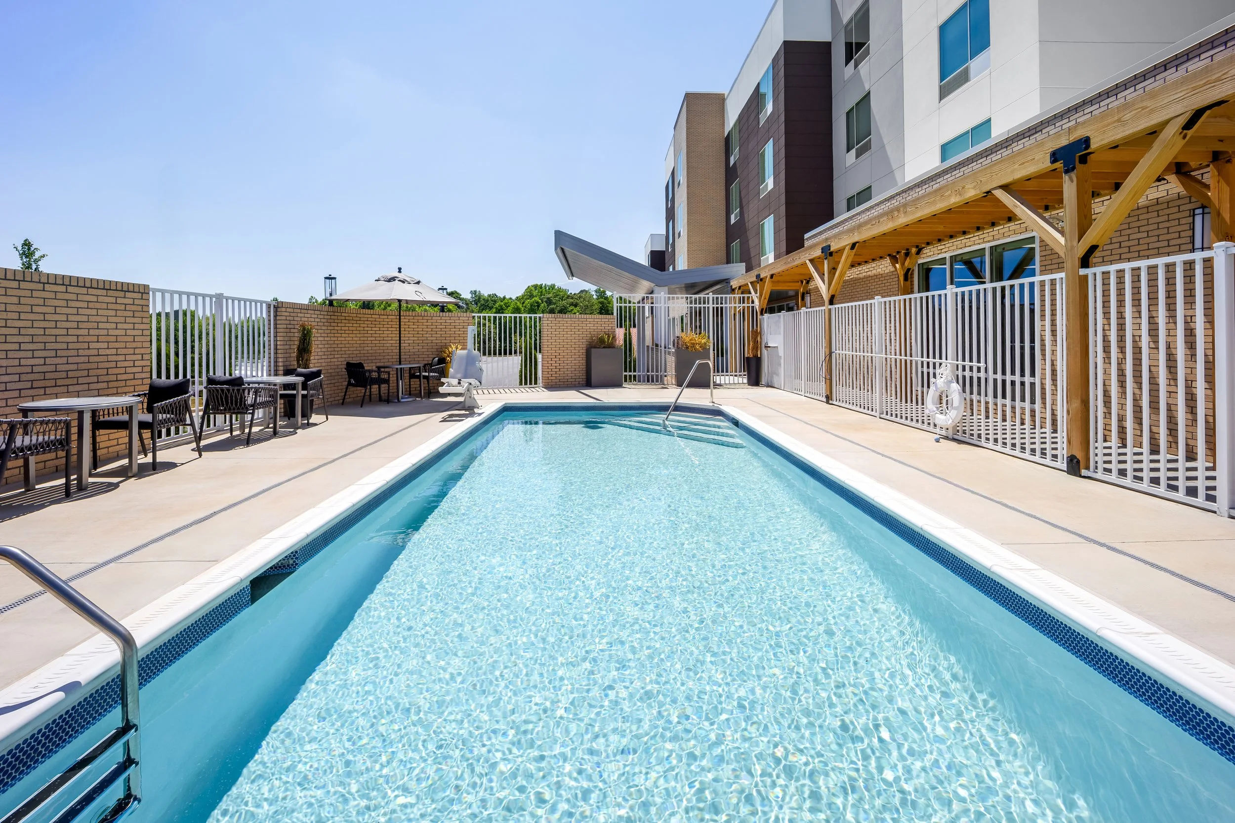 GSOKT-Pool-2.jpg