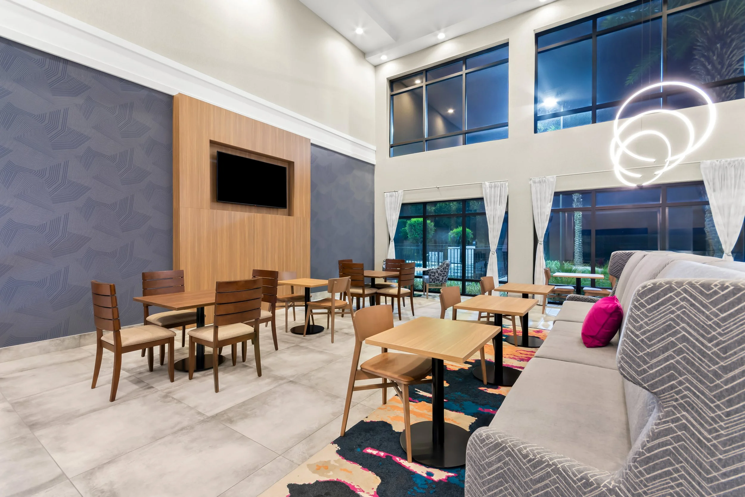 PNSLW-BreakfastArea-5.jpg