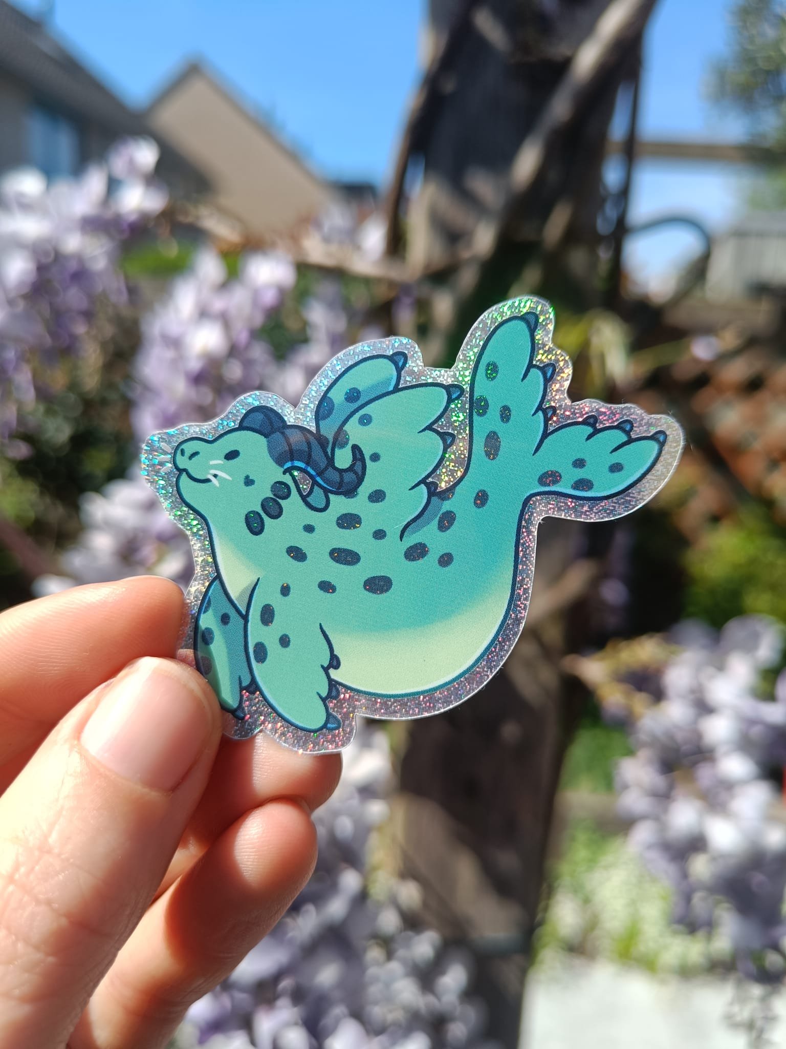 Sparkly Jutter vinyl sticker 🌊