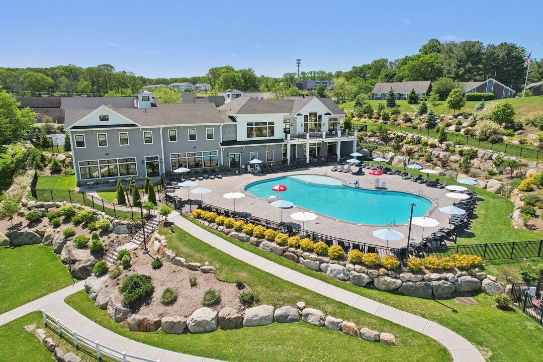 Village Green Clubhouse, Bud Lake