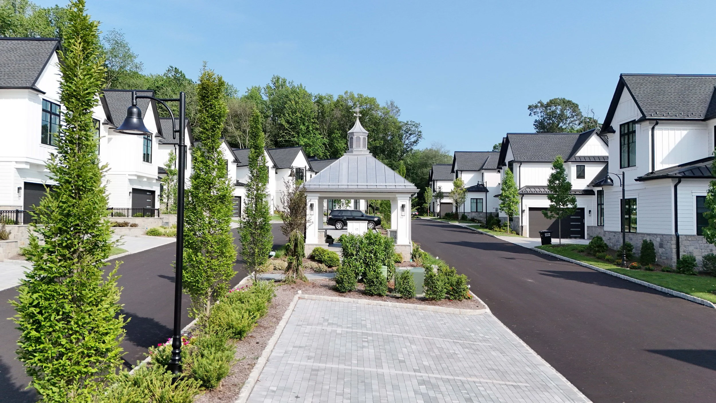 Zampolin-Woodlands-Demarest-townhome-exterior04.jpg