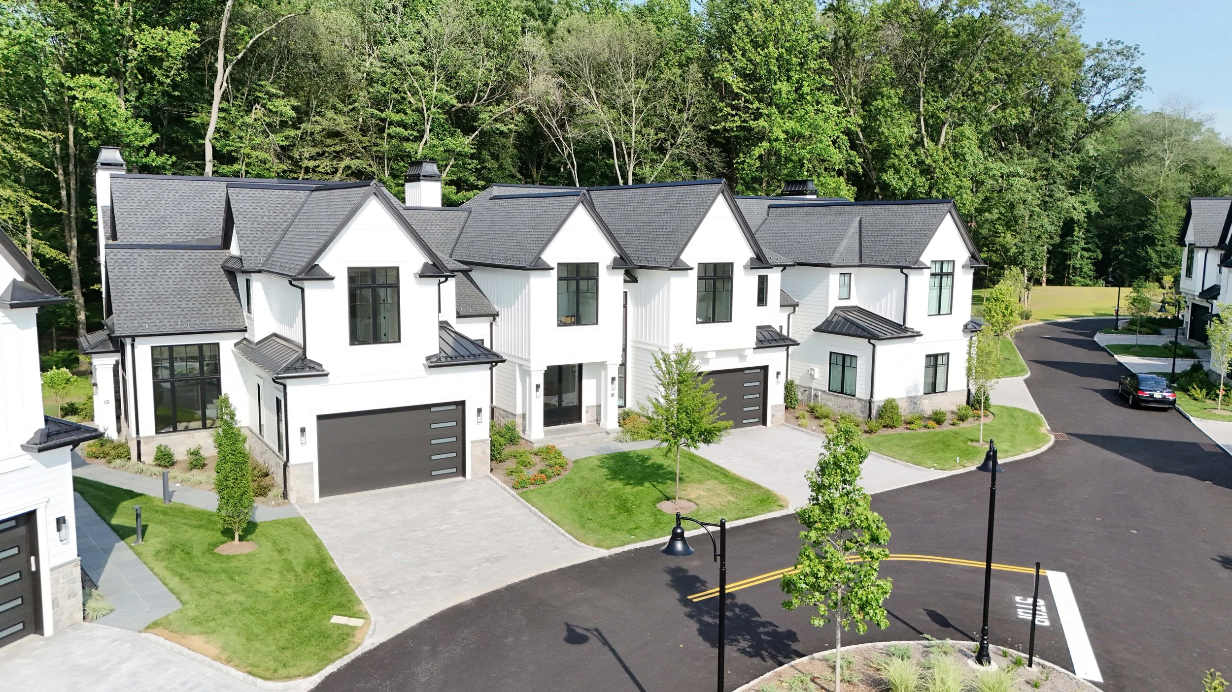 Zampolin-Woodlands-Demarest-townhome-exterior06.jpg