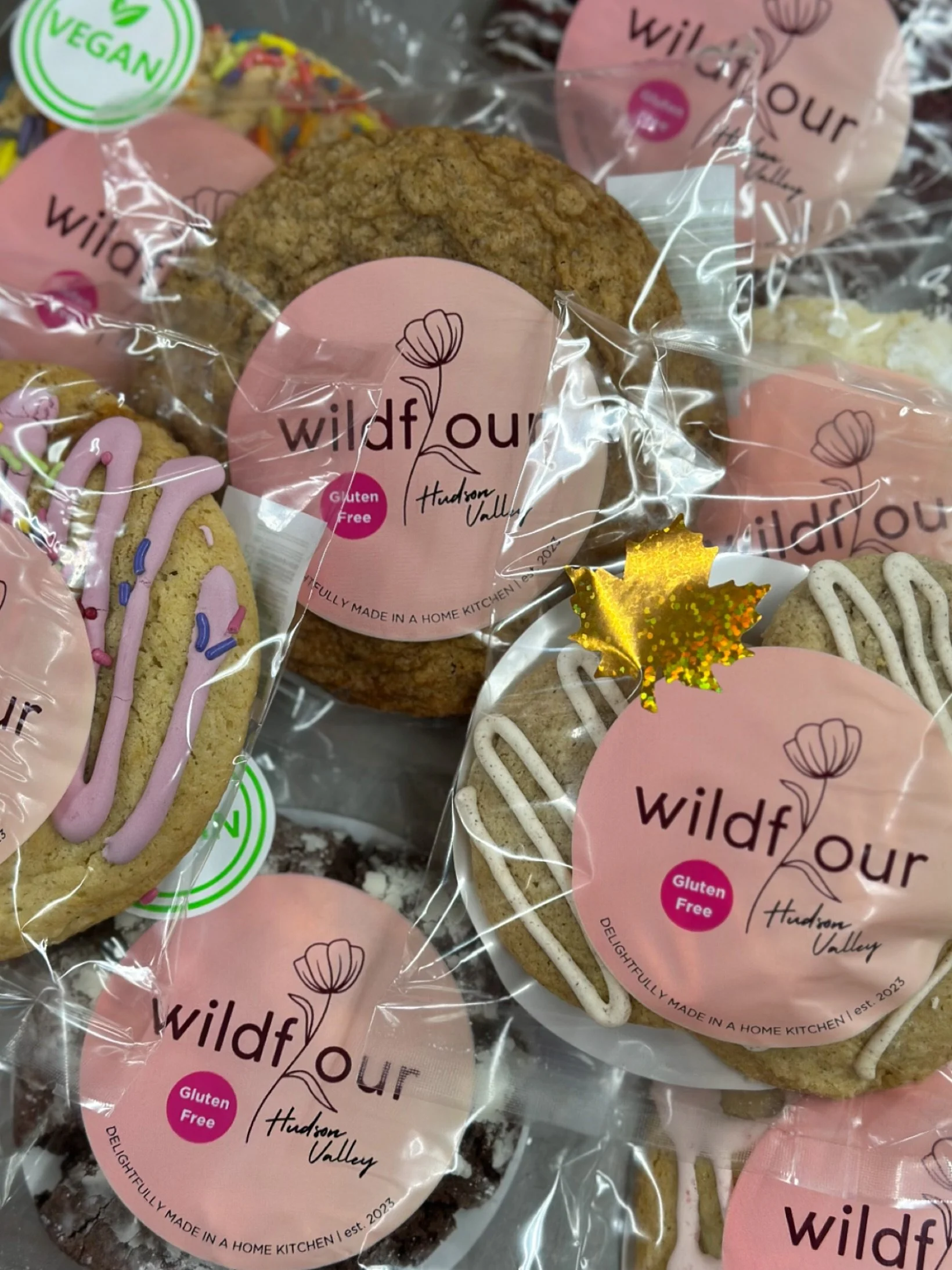 Wildflower Cookies, with vegan and gluten free options &mdash;
Lemon Crinkle
Strawberry Pop
No Moo Cocoa
Chocolate Chunk
Cocoa Raspberry Crush
Blueberry Bombshell
Pumpkin Spice
Naked and Nutty Oatmeal
Birthday Brookie 
Chocolate Wonderland 🕺

#maron