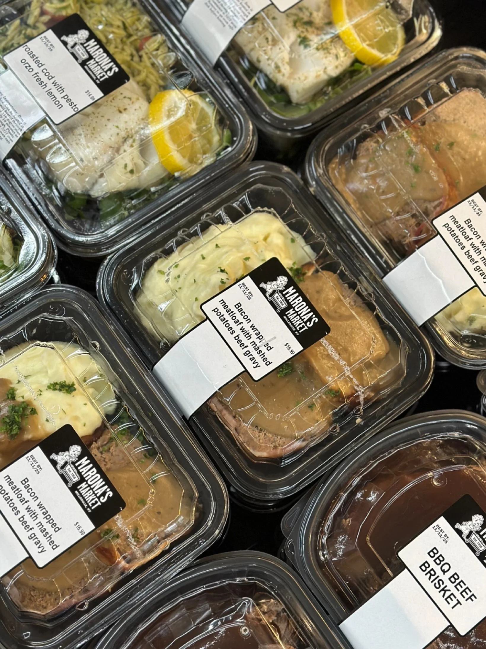Yummy options from our kitchen🕺

#maronasmarket 🛒 
#millbrookfooddestination
#millbrookdestination 
#millbrooksmarket
#millbrooklove #shoplocal 
#millbrooknewyork 
#millbrook #millbrookny
#hudsonvalley #dutchess
@millbrooknewyork
