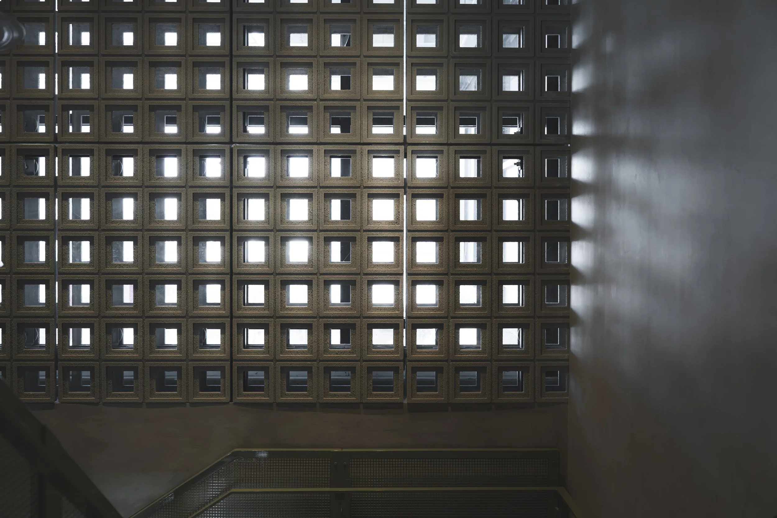 Heavy Experience King Taps Cloudcrete Wall-8.jpg