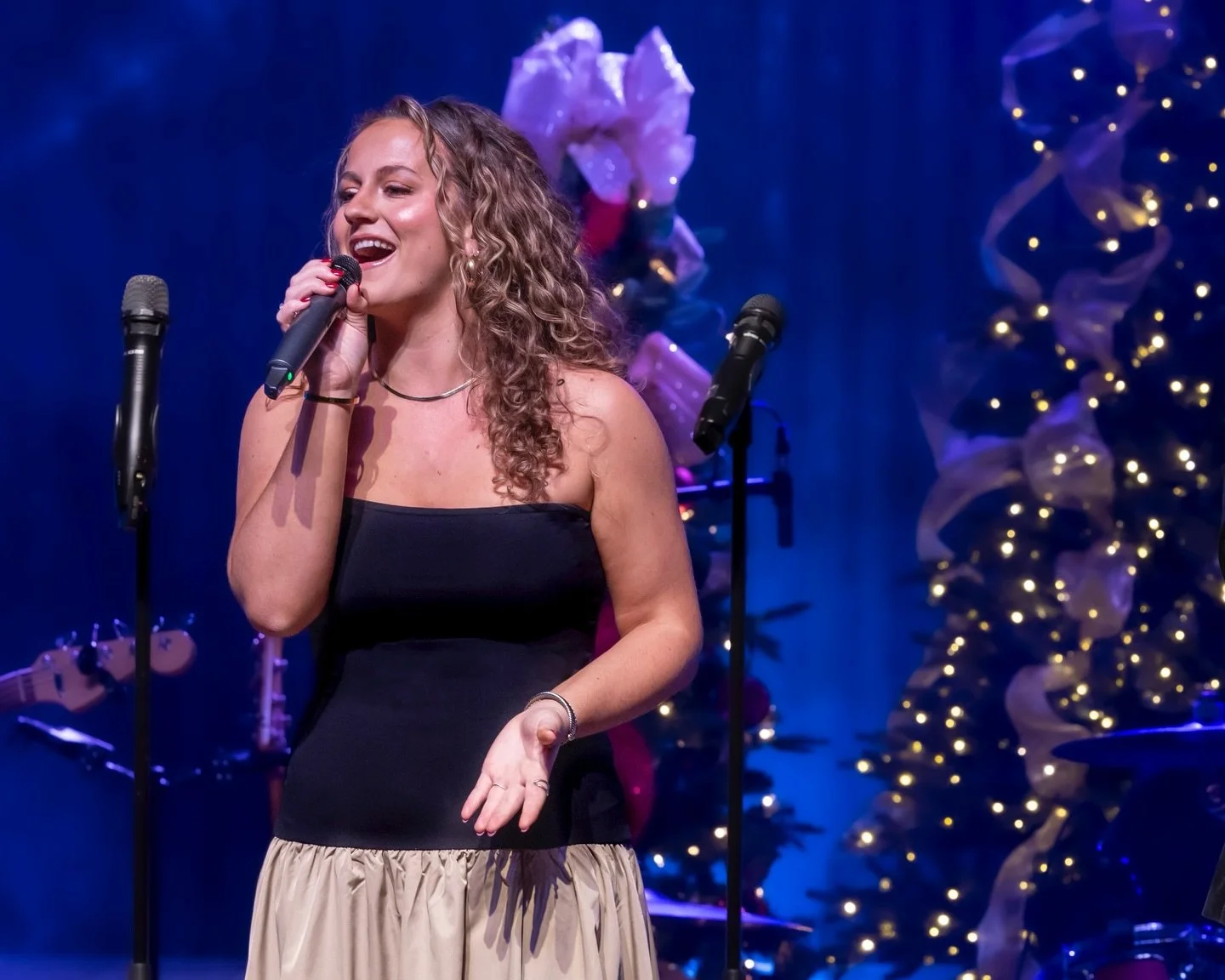 Grab your Gala tickets and tables now &mdash; the countdown to December 13 is on. 💫 Here&rsquo;s a look back at last year&rsquo;s glow&hellip; and we can&rsquo;t wait to do it even bigger. Join us for dinner, incredible performances, and a night tha