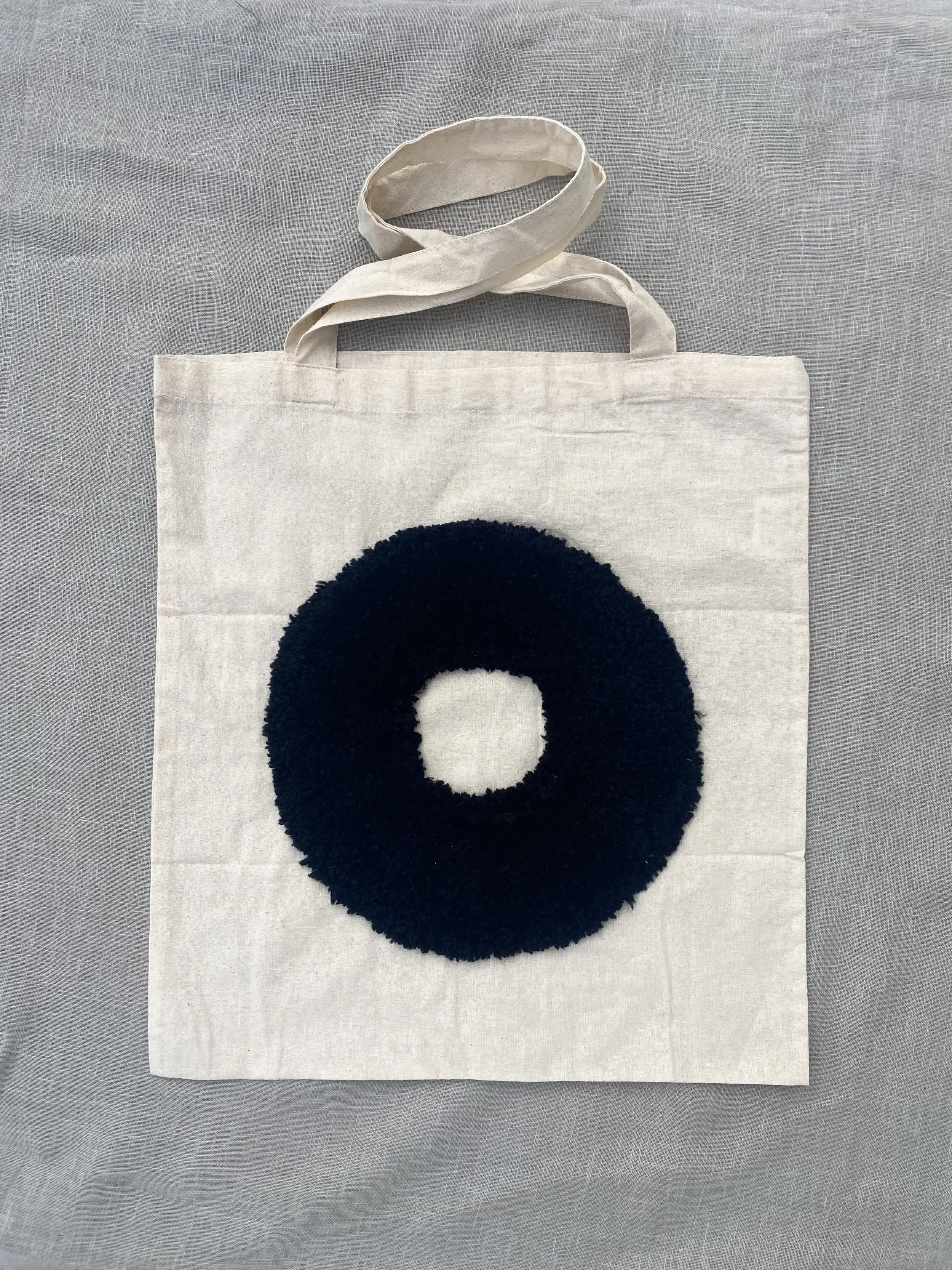 5-White and black.jpg