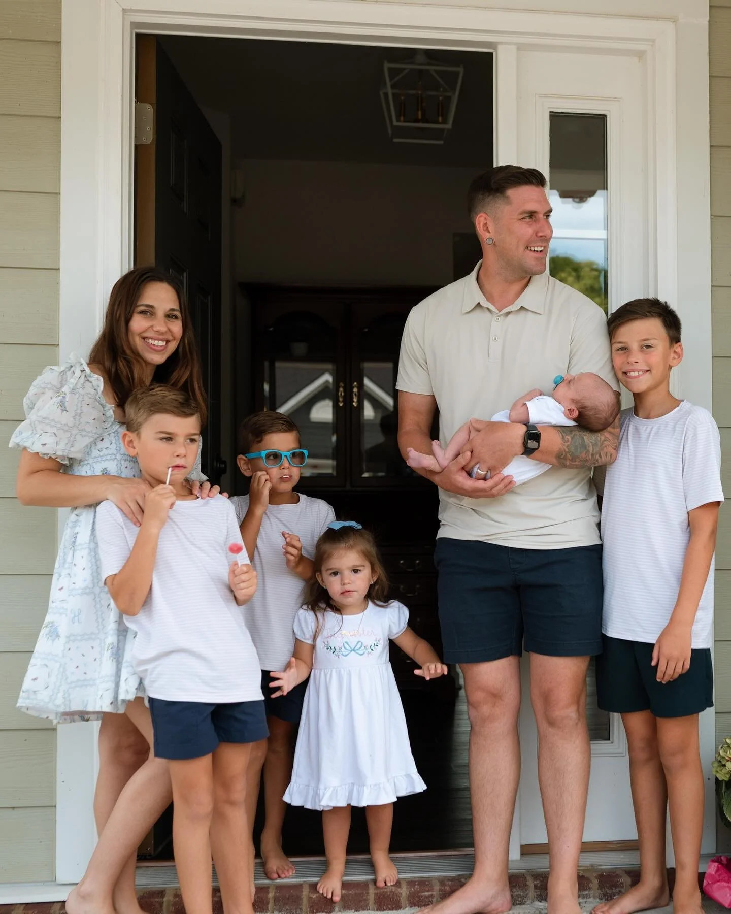 Hey y&rsquo;all! We&rsquo;re Andy and Rachel, and we&rsquo;re excited to introduce our family from right here in Franklin, TN. With five lively kids, our home is always bustling, and they inspire everything we do at Heritage Floor Supply.

Our missio