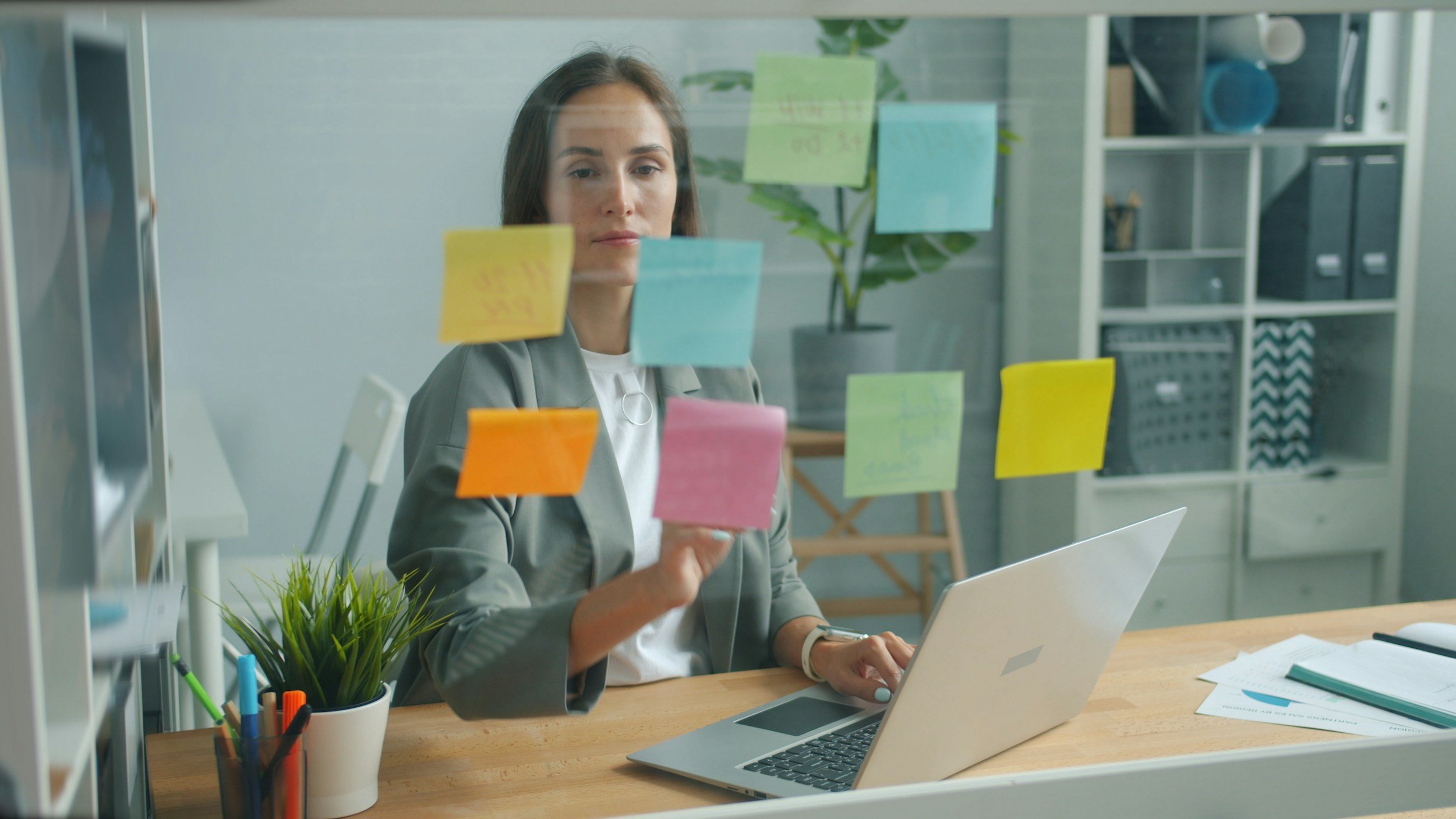 Woman experiencing perfectionism as a trauma response while managing chronic stress in Gilbert, Arizona