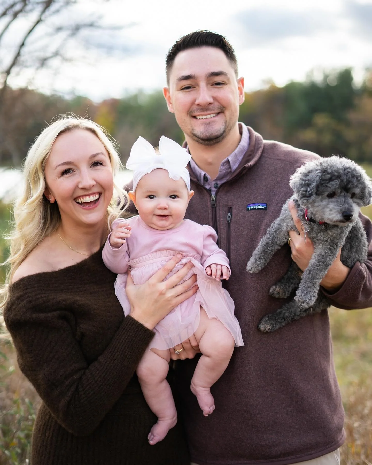 Dreamy fall afternoon with the Darner&rsquo;s 🫶🏻🍂🍁
.
.
.
.
.
.
.
.
.
.
.
#omahanebraska #omahafamily #omahafamilyphotographer #omahaphotographer #familyphotography #nebraska #nebraskaphotographer