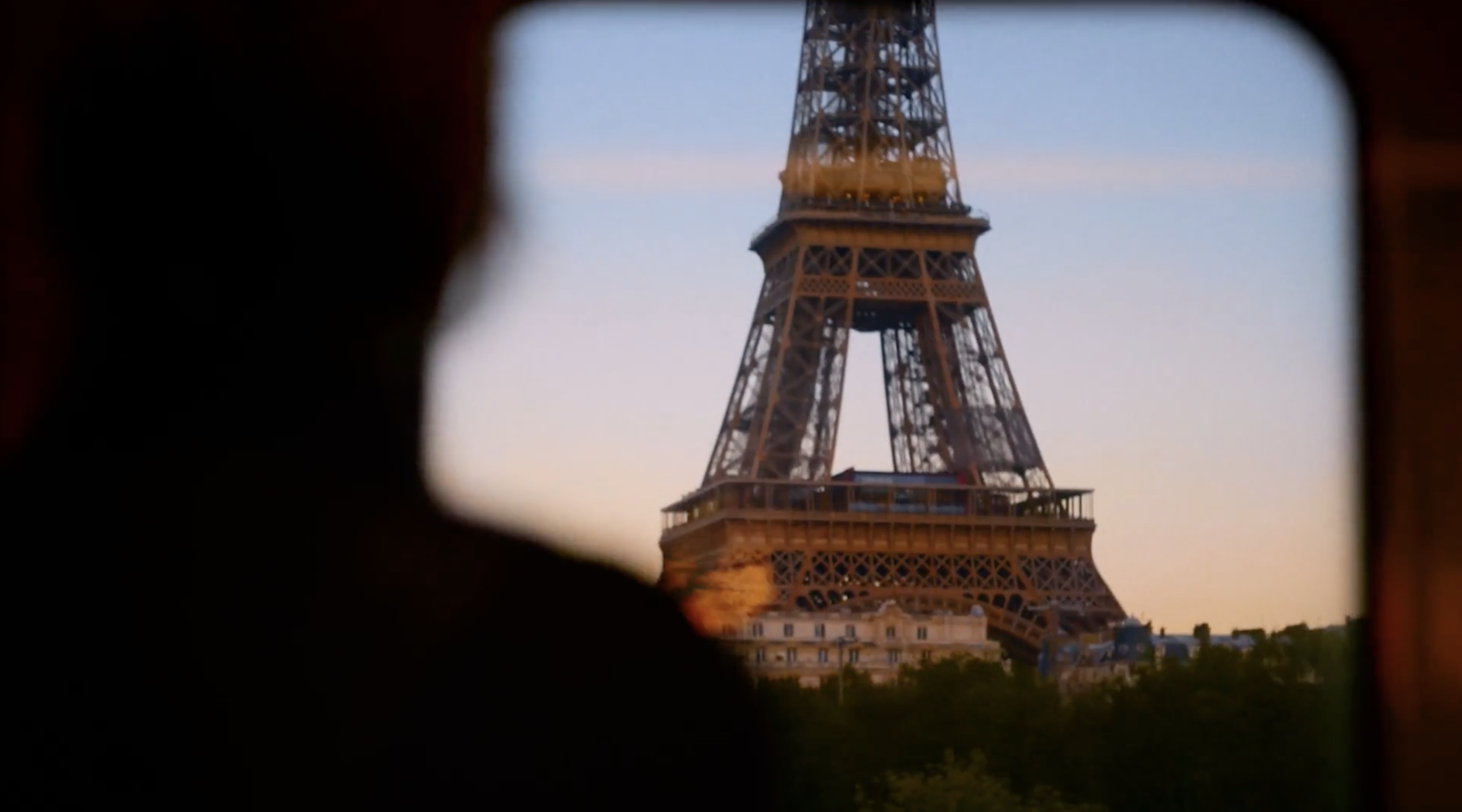 EXPEDIA: PARIS