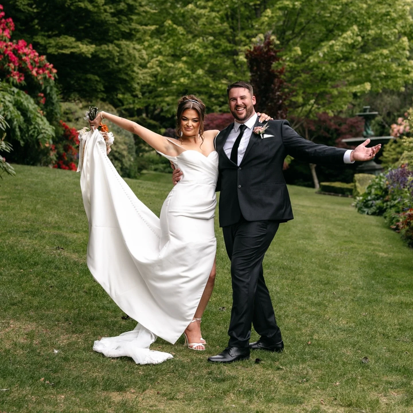 Introducing the Fisher&rsquo;s, yesterday&rsquo;s Love Story celebrated at the iconic @forestgladegardens and @baringofoodandwineco where the party continued. Thnx Rachelle &amp; Bryce for inviting onto the dance floor&hellip;.literally!

journeybyli