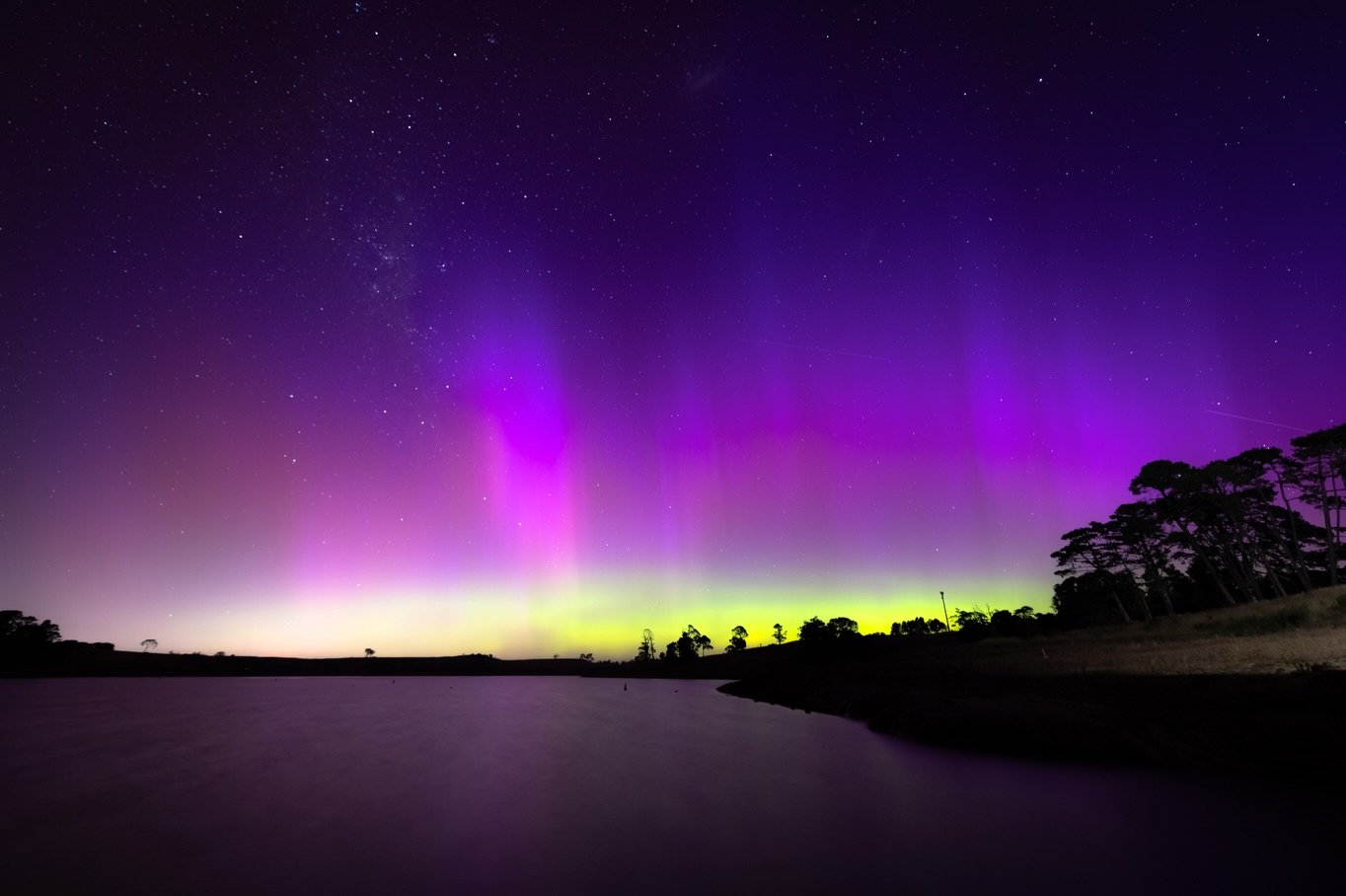 Last night, Malmsbury Reservoir, crazy good!!
Here&rsquo;s my shot with the Nikon compared to an iPhone. Obviously there&rsquo;s no comparison to a DLSR however, the iPhone with its 3 sec exposure did pretty darn well to capture the Aurora. Before I 