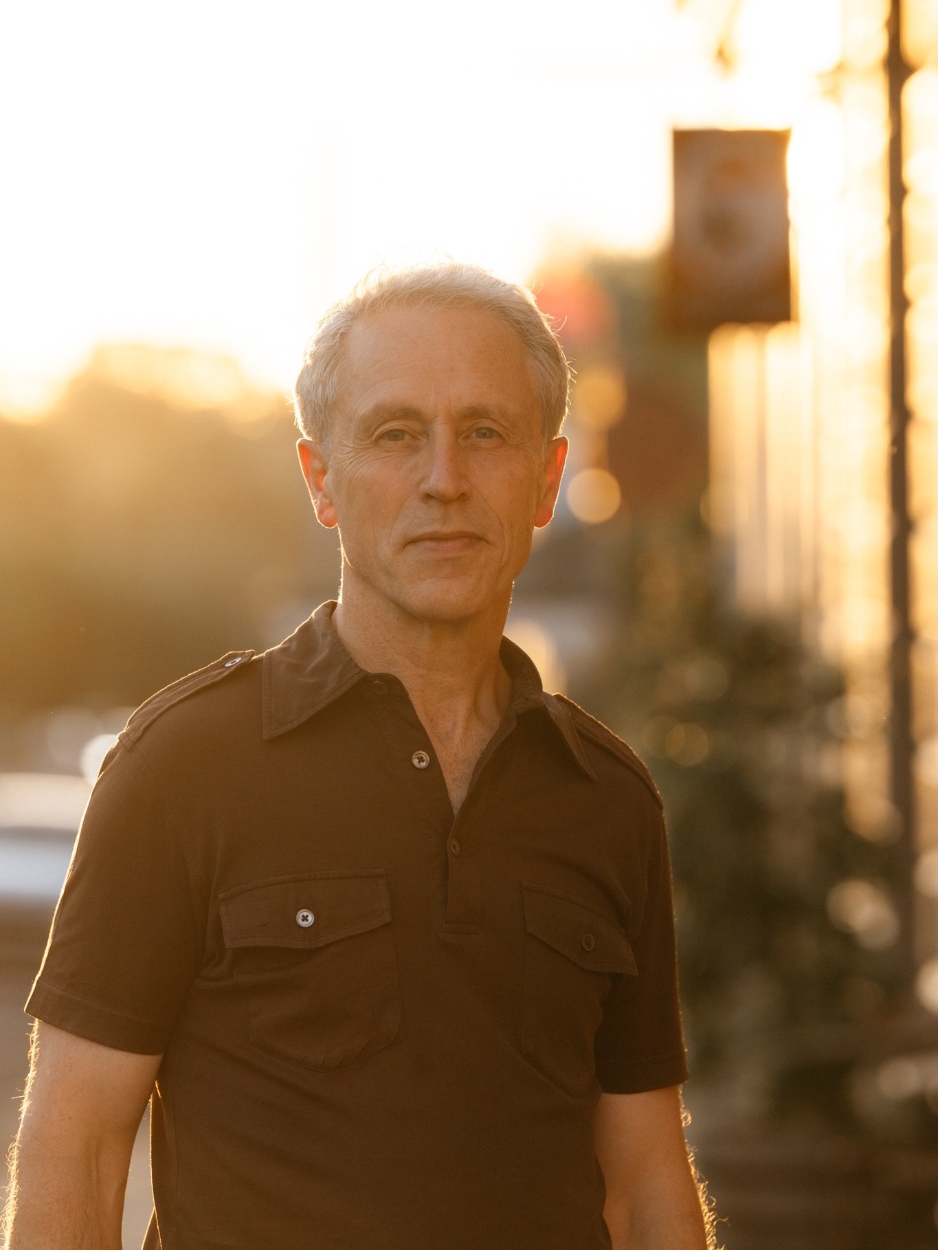 Fun shoot on Pipers St for Rob and Miranda last night playing around with some portraits and chasing the golden light.

journeybylight.com.au

#macedonrangesphotographer 
#daylesfordphotographer 
#familyphotographer