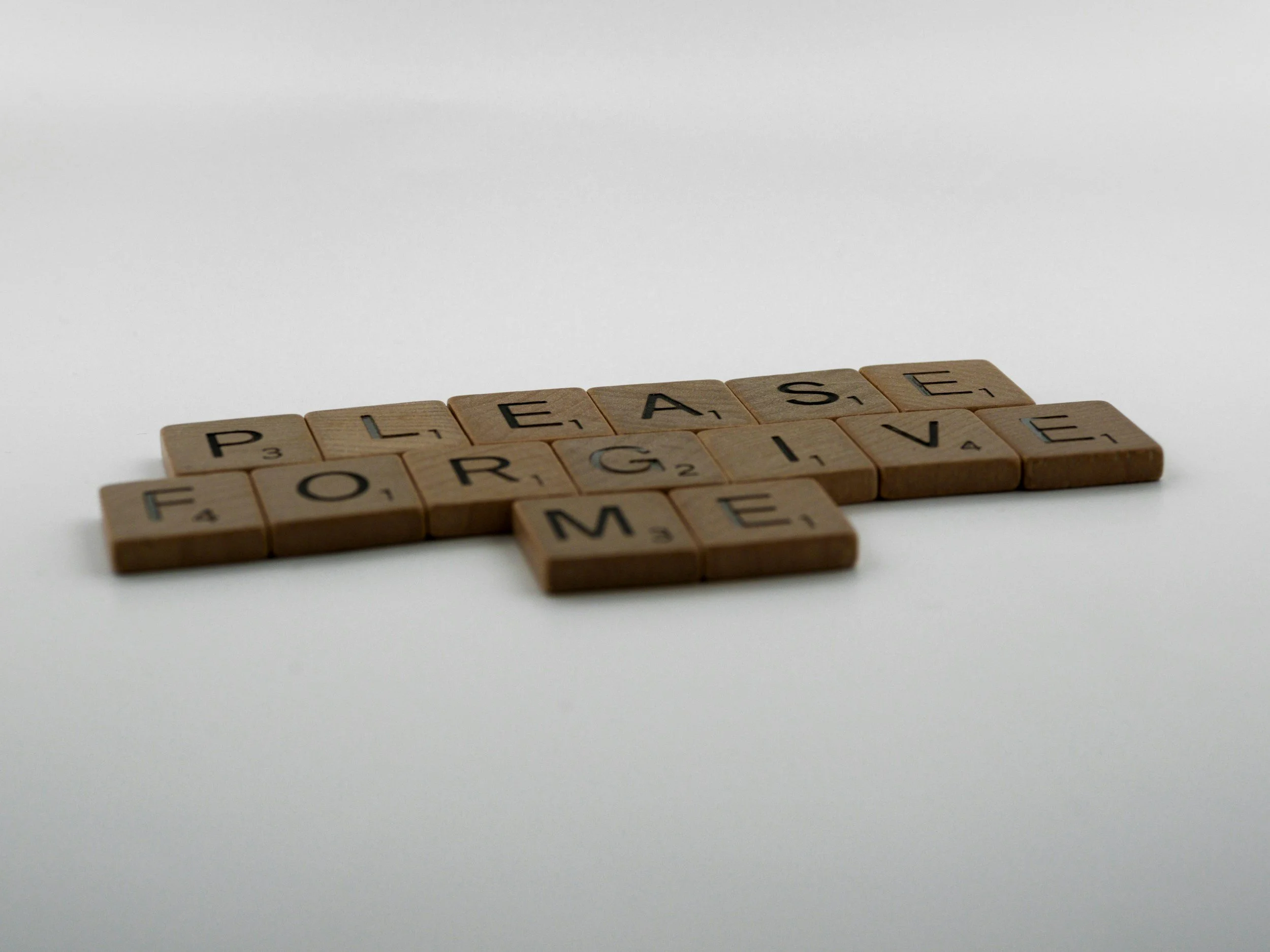 How To Move From Being A People-Pleaser to Self-Sourcing
