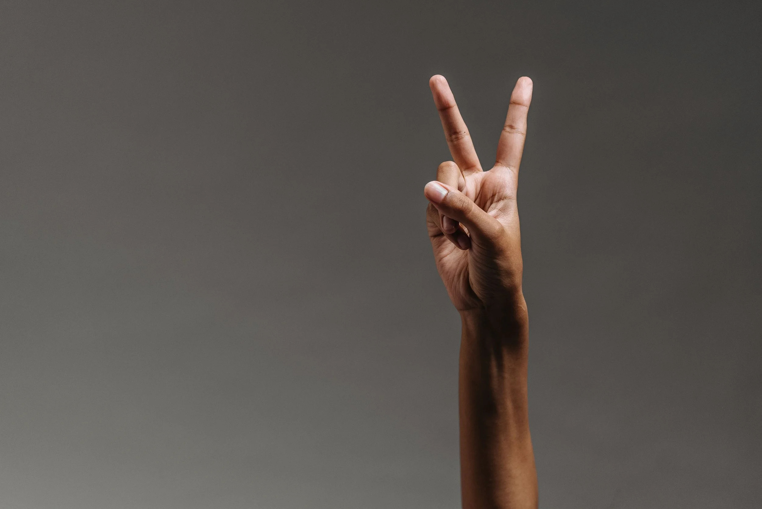 The 5-Finger Rule: Helping Kids Find the “Just-Right” Book