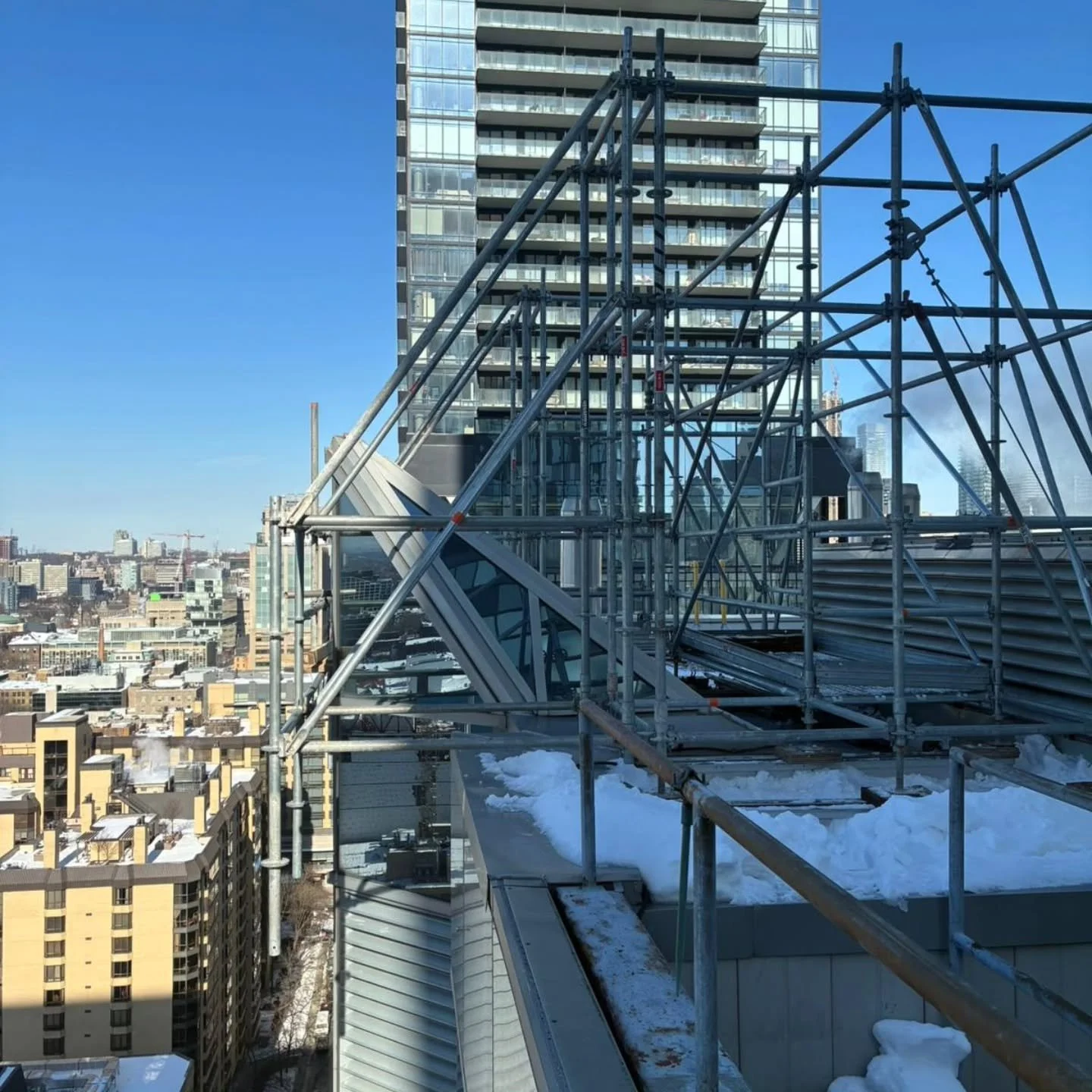 When ground support isn&rsquo;t an option, we go out instead of up. Cantilever scaffold built solid for safe access at height on a tight rooftop.
#ScaffoldBuilt #CantileverAccess #TorontoTrades #ConstructionGTA #workatheight