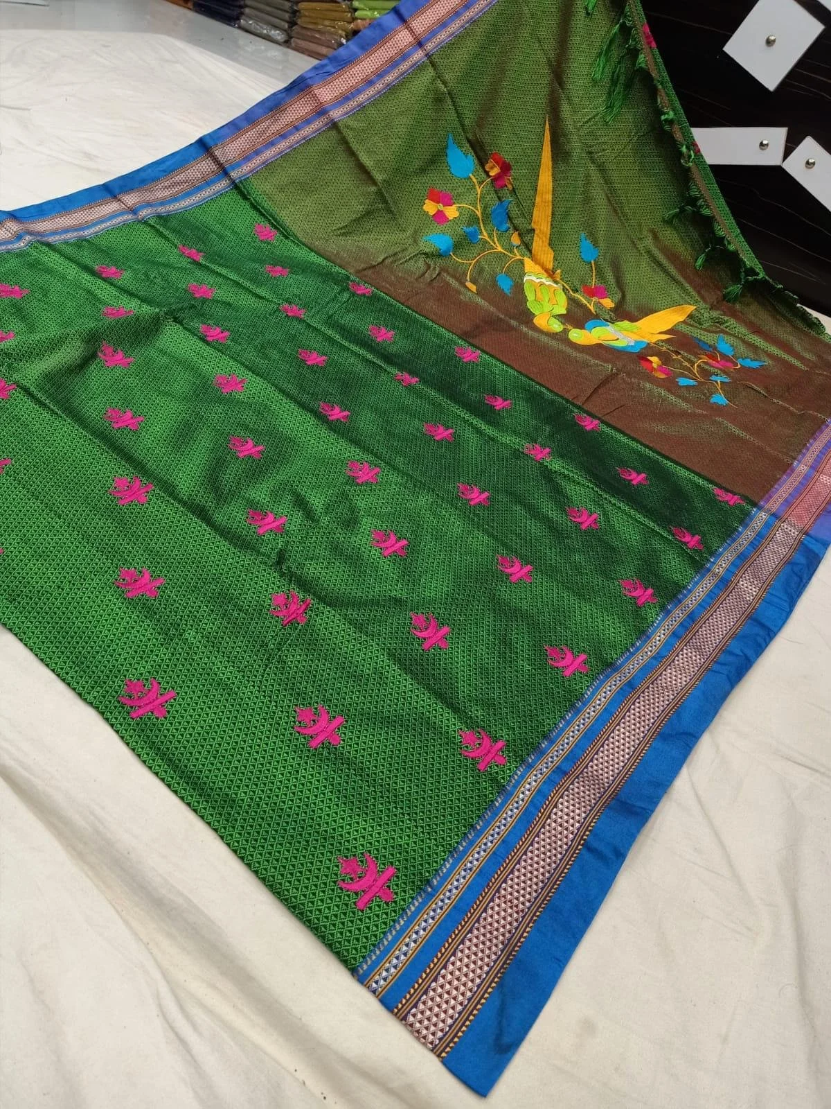💚 Royal Green Khan Paithani Saree | Elegant Handcrafted Butti Elegance 💙