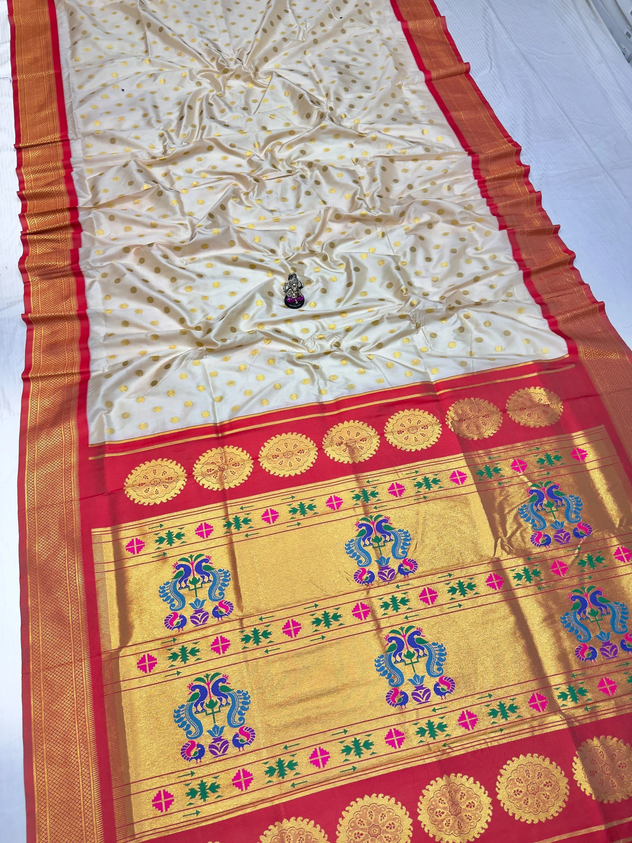 ✨ Royal Shloka Kalanjali Soft Silk Paithani with Heritage Peacock Pallu ✨