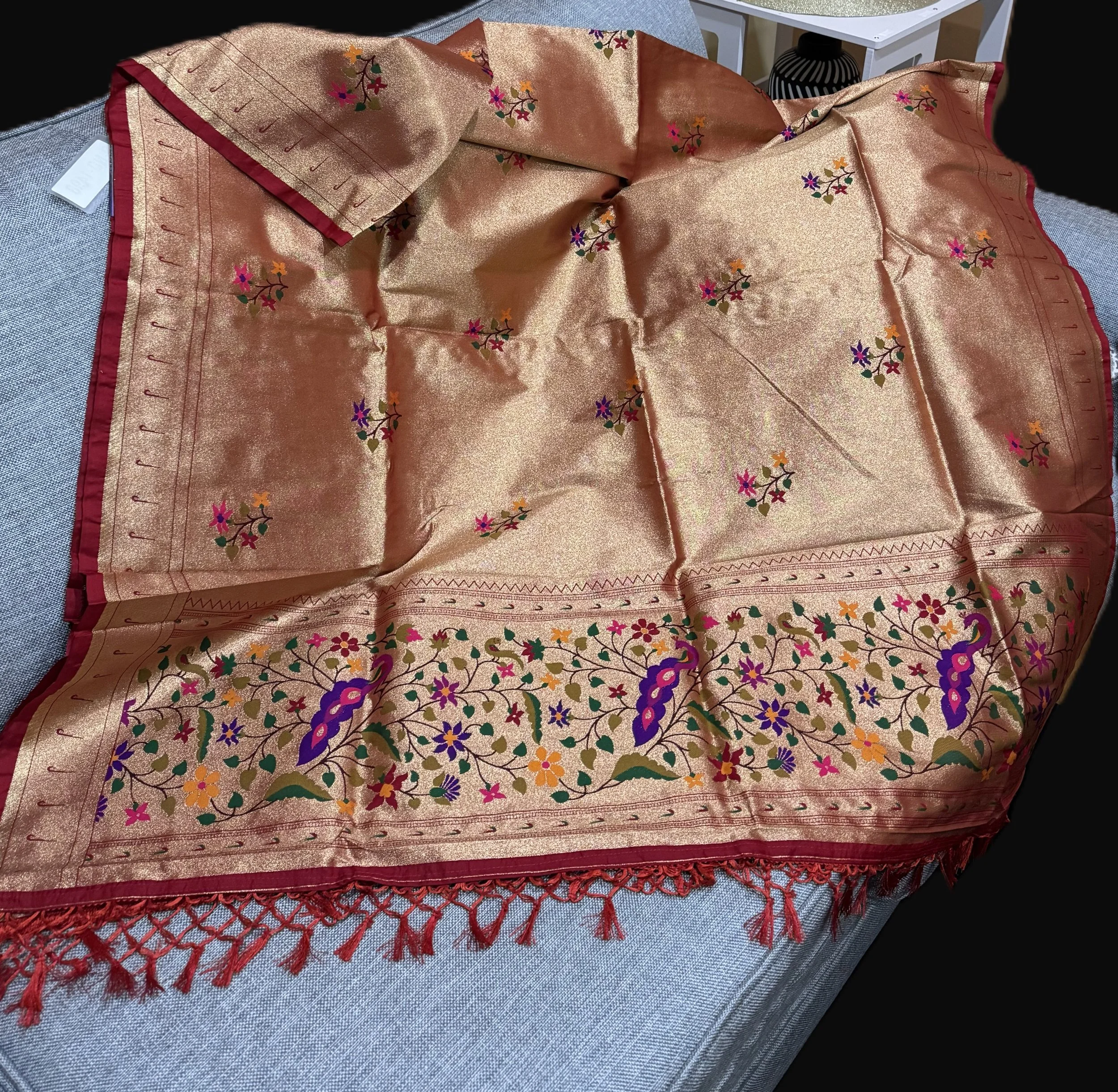 Golden Aura Paithani Dupatta – Soft Silk Grace with Enchanting Peacock Weave ✨
