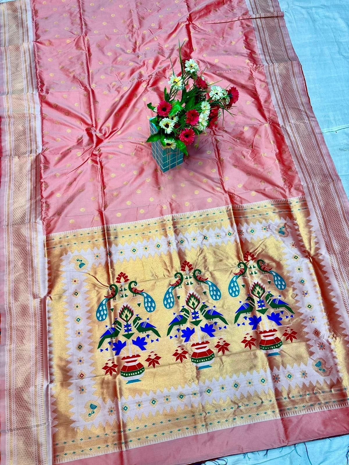 A1236 - 62 New Yeola Kalanjali Paithani 3.JPG