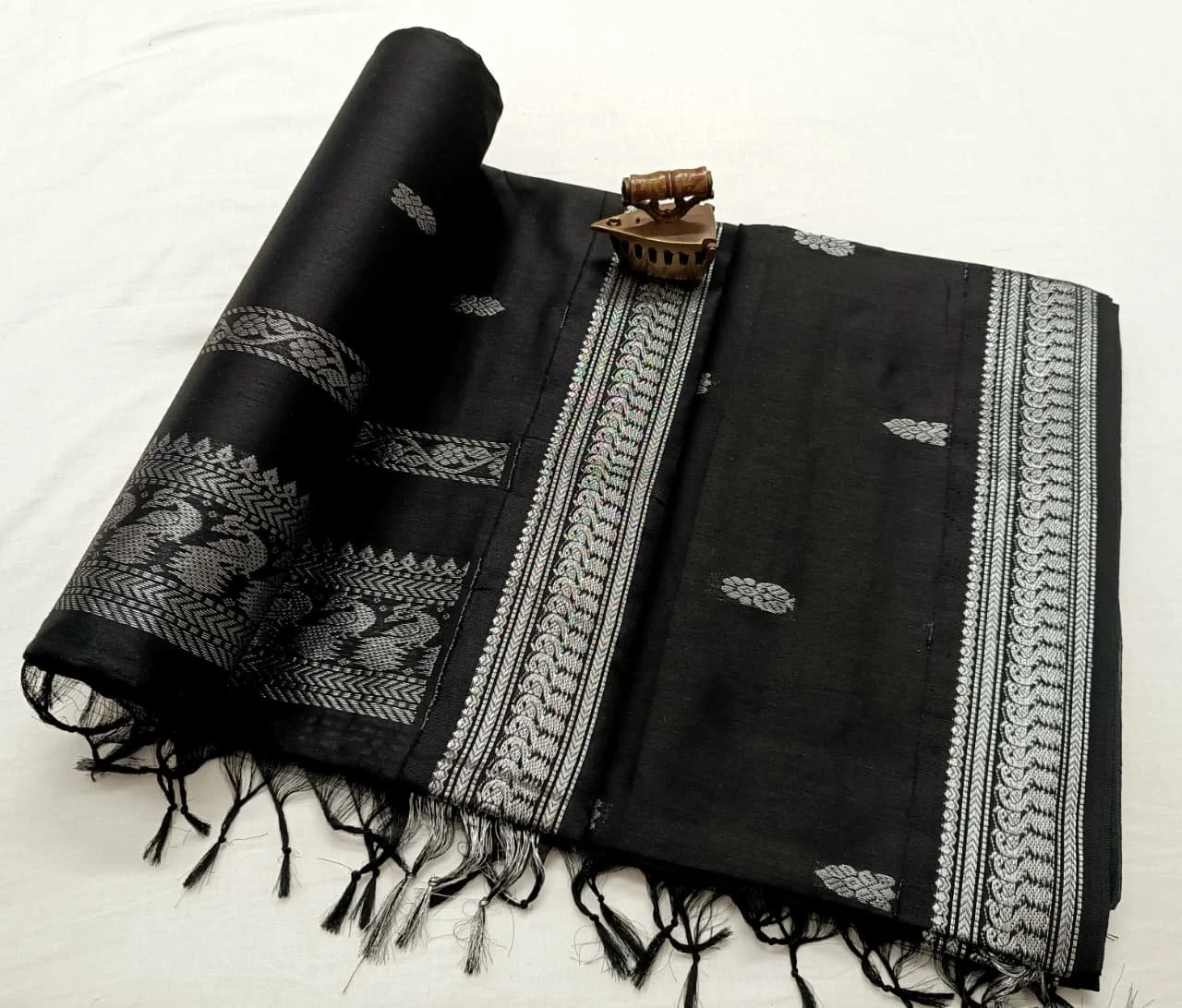 A781 - 50 - 14 Cotton Gadwal Saree (2).JPG