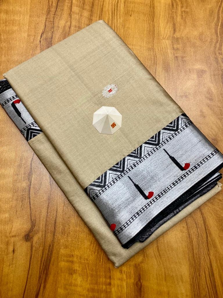 Silver Muniya Paithani