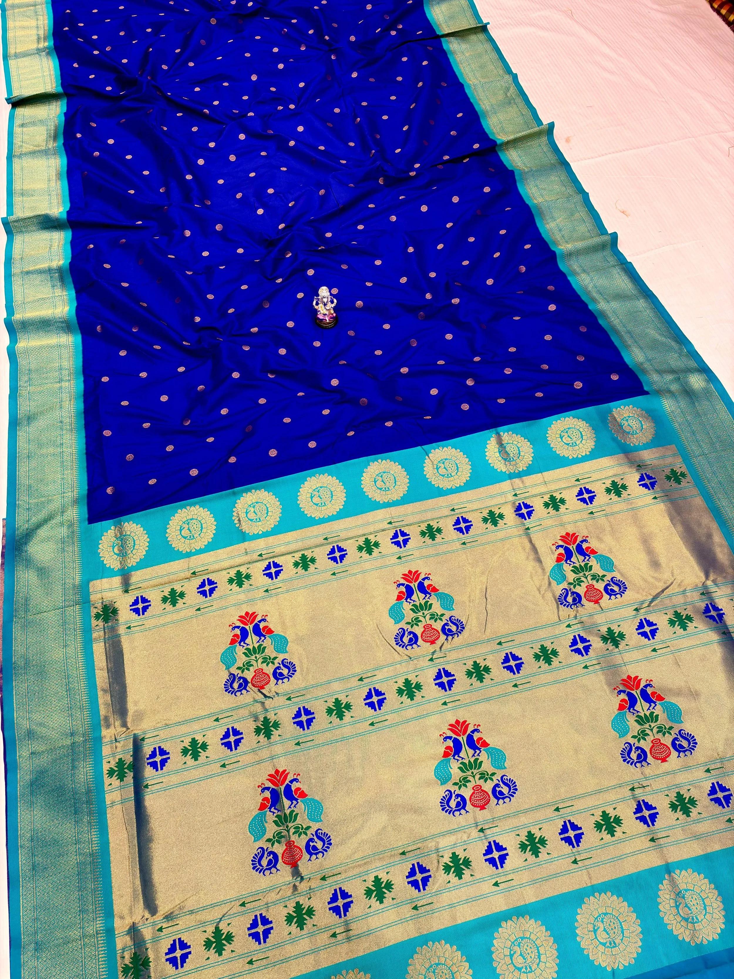 A1075 - 55 Shloka Kalanjali Paithani.JPG