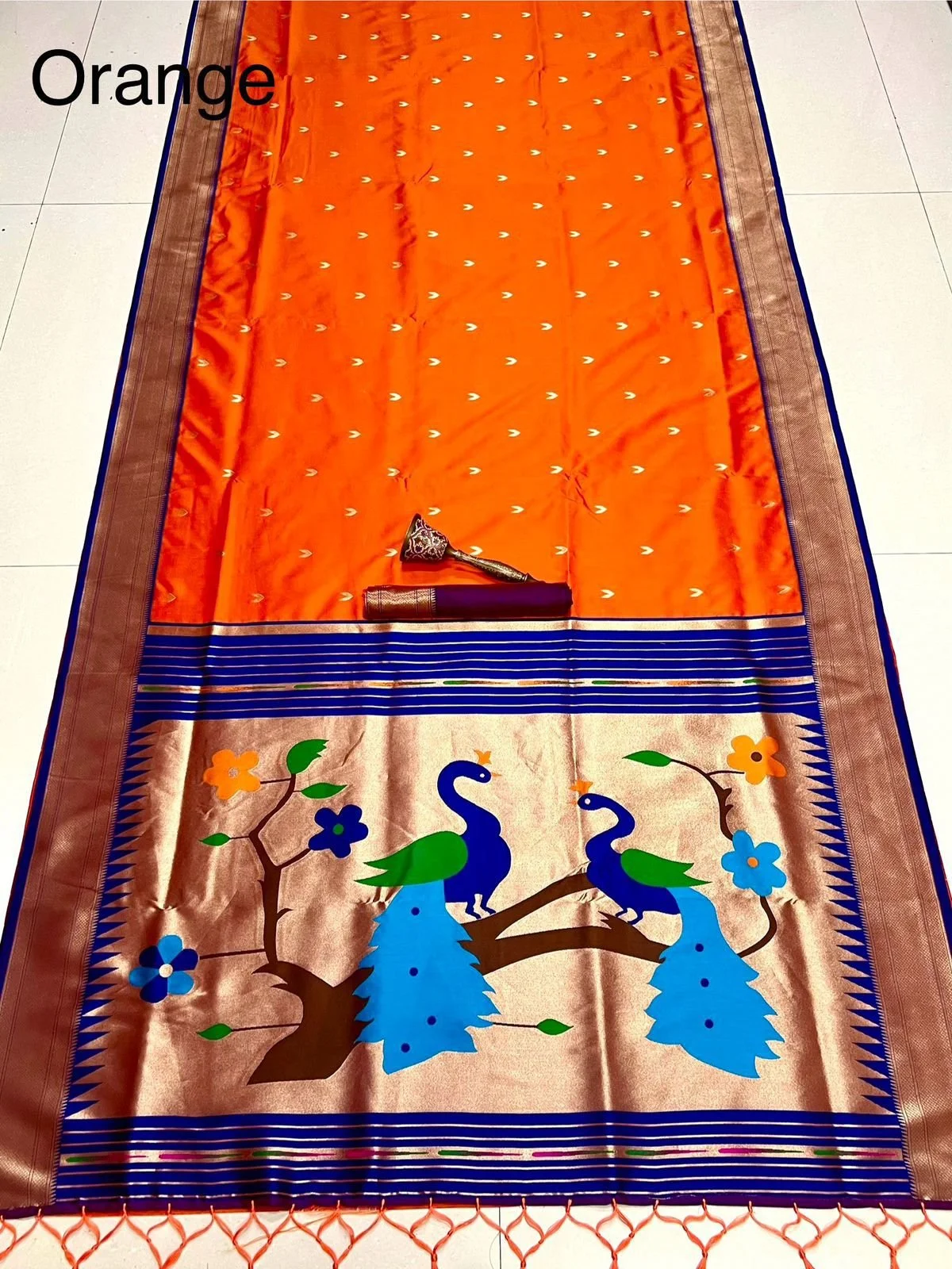 A993 - 48 Pure soft Kanchivaram paithani (1).JPG