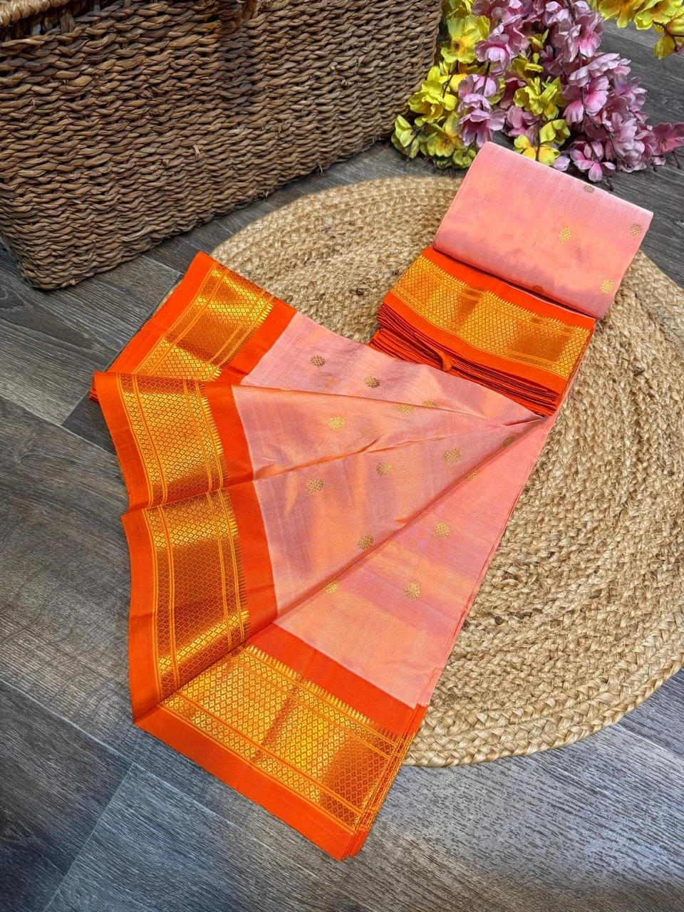 A1239 - 356 Maharani Handloom Kalanjali paithani (3).JPG