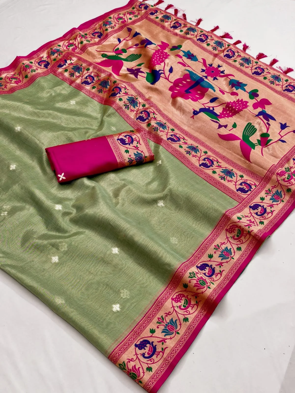 A856 - 58 Mirai Tissue Saree.JPG