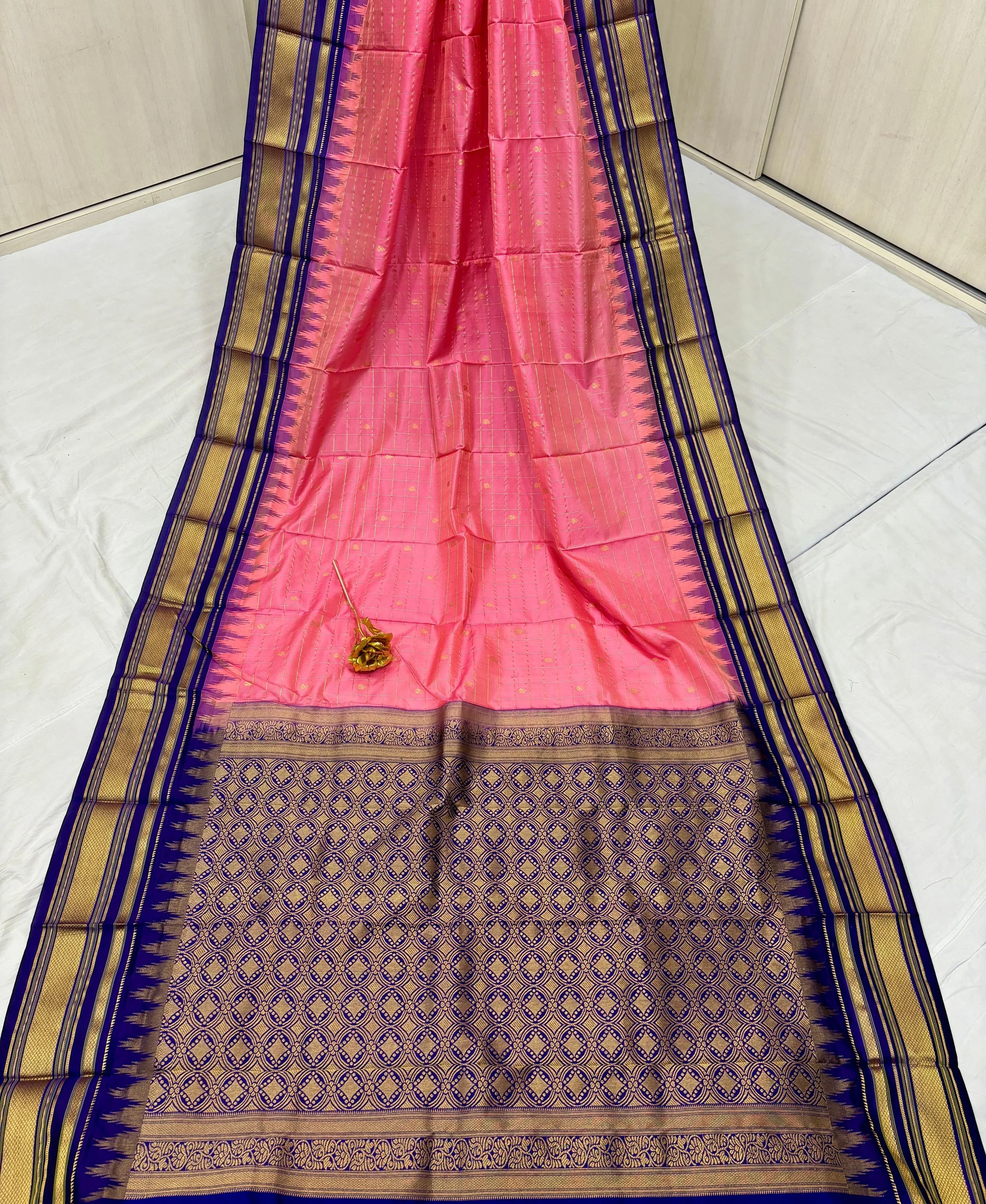A863 - 175 Puresilk Chex Butta Irkal.JPG