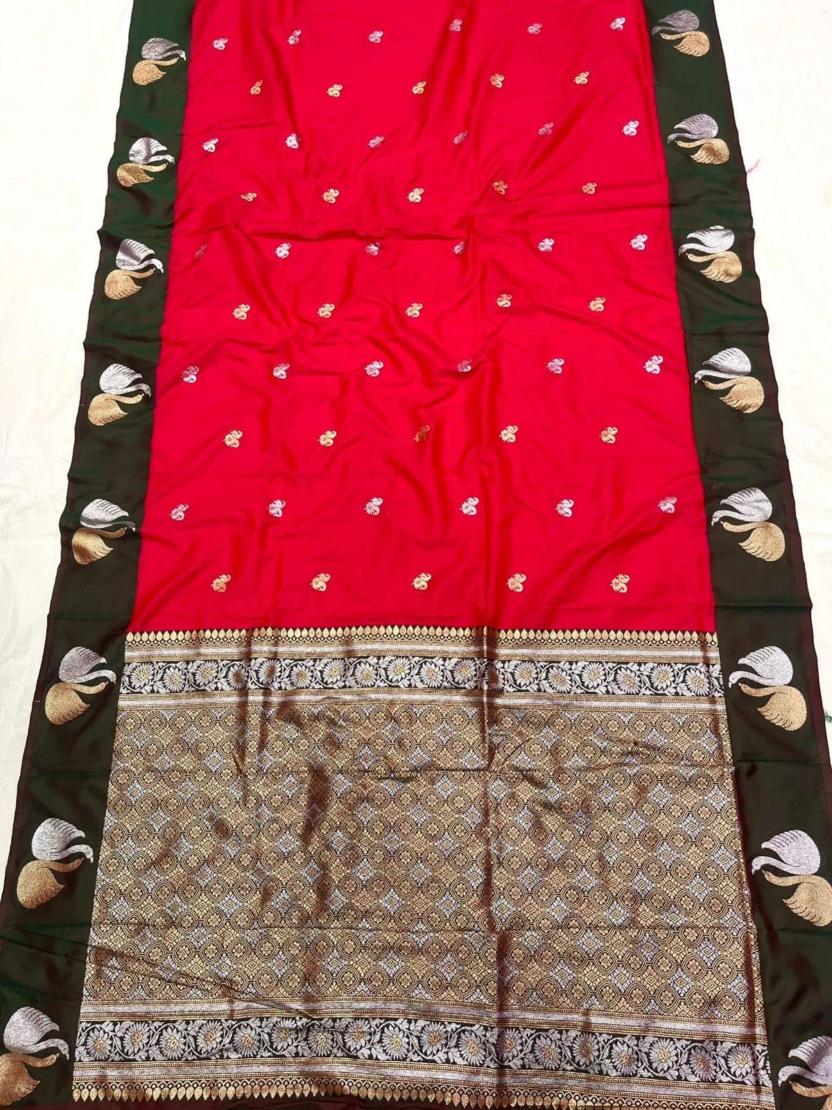 A798 - 50 - 15 Premium Soft Silk Paithani (7).JPG