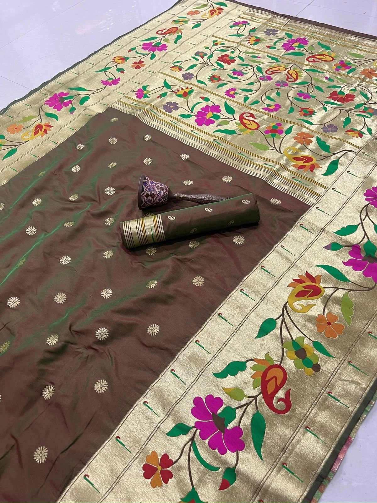A1084 - 48 Semi Brocket Paithani saree.JPG