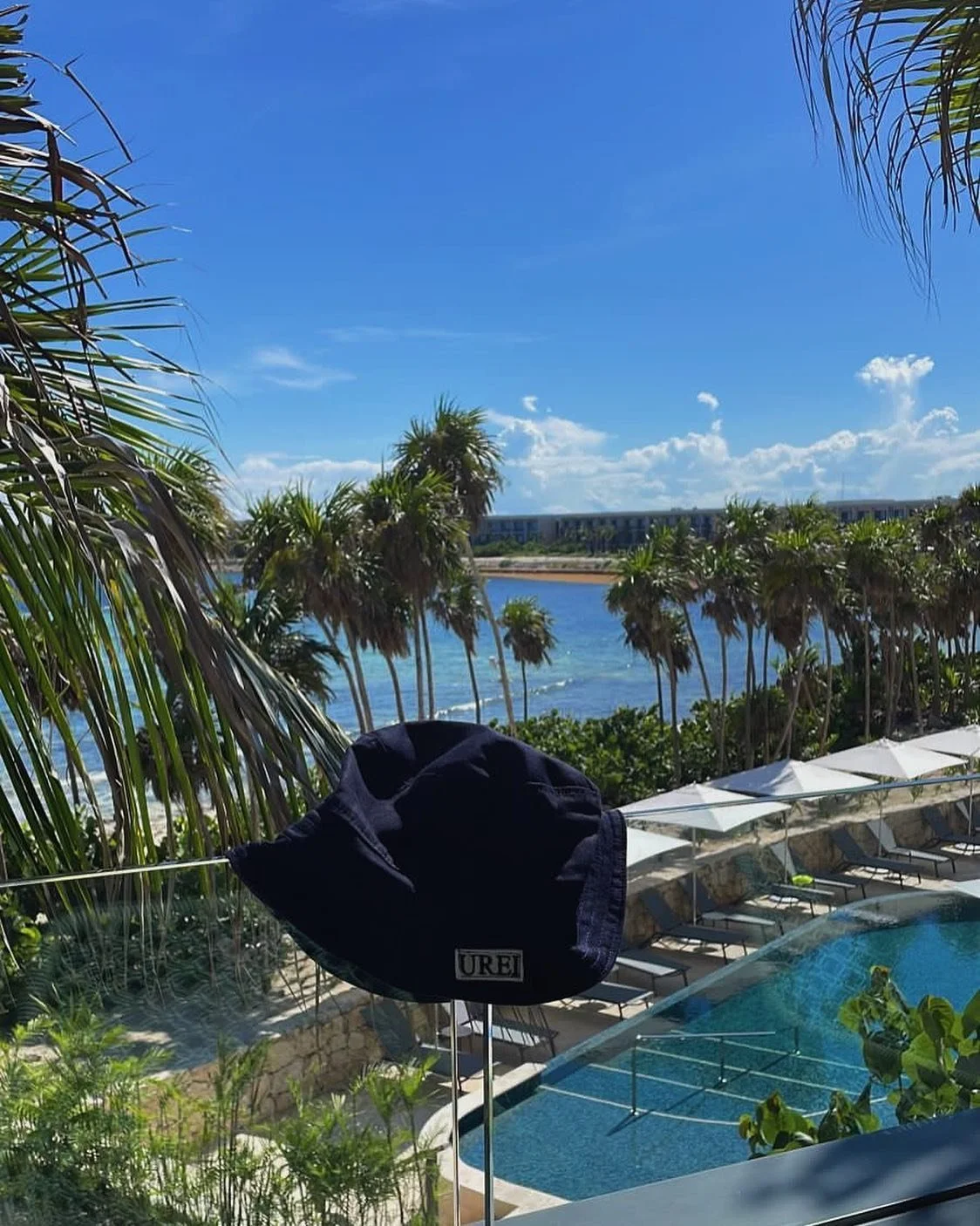 Postcard from Tulum ✨🌊✨🐬 Que lindo saber que se llevan sus sombreritos a todos lados 🥰🧚🏽&zwj;♀️✨🤠

DM to order